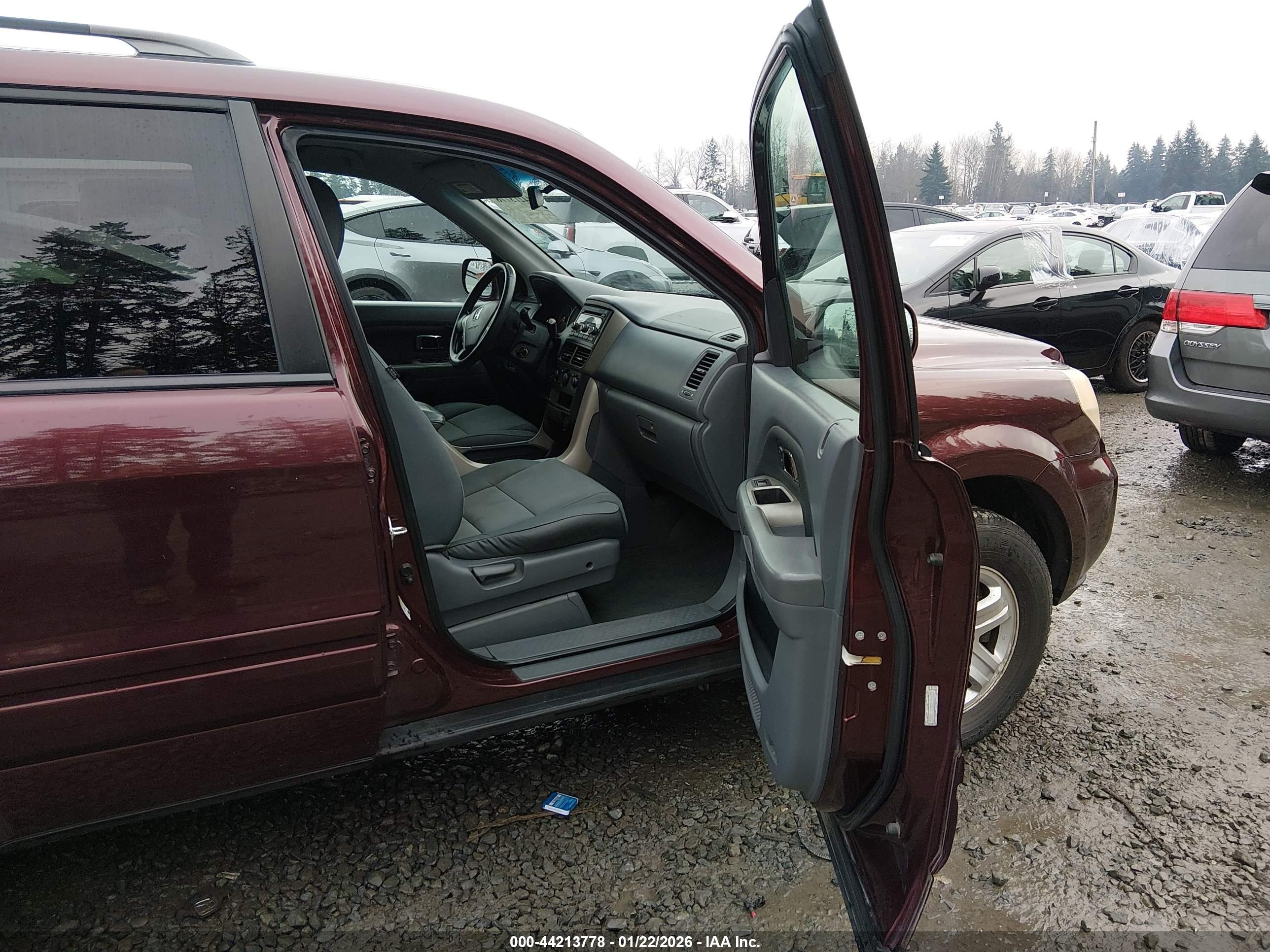 HONDA PILOT image 5