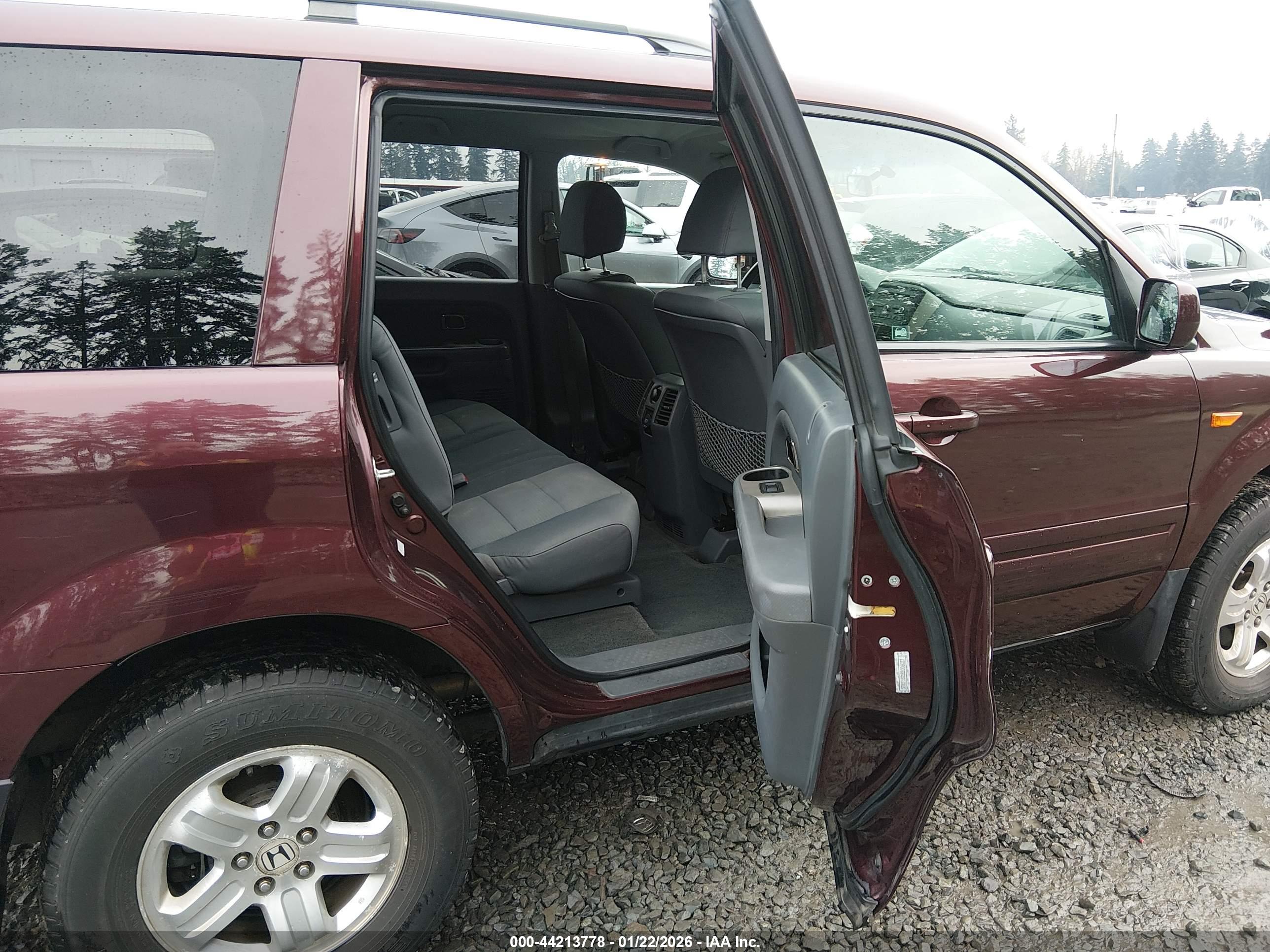 HONDA PILOT image 8