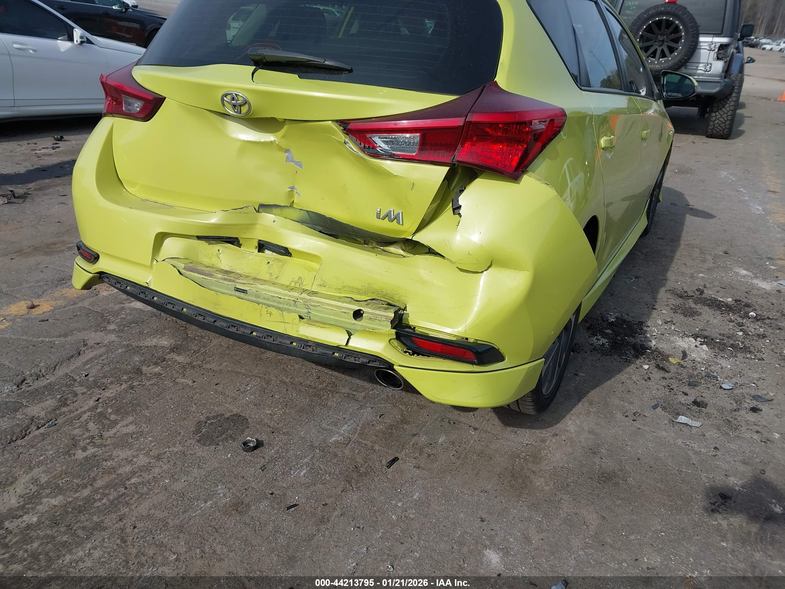 TOYOTA COROLLA image 6