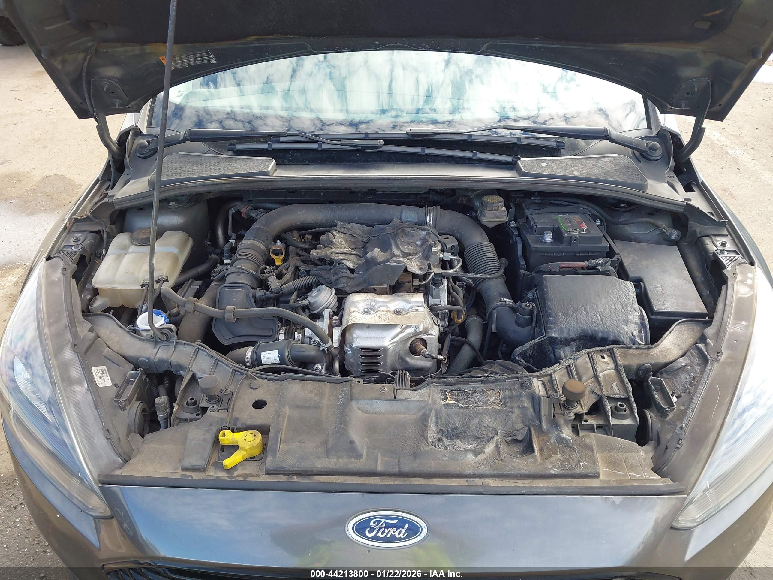 FORD FOCUS image 10