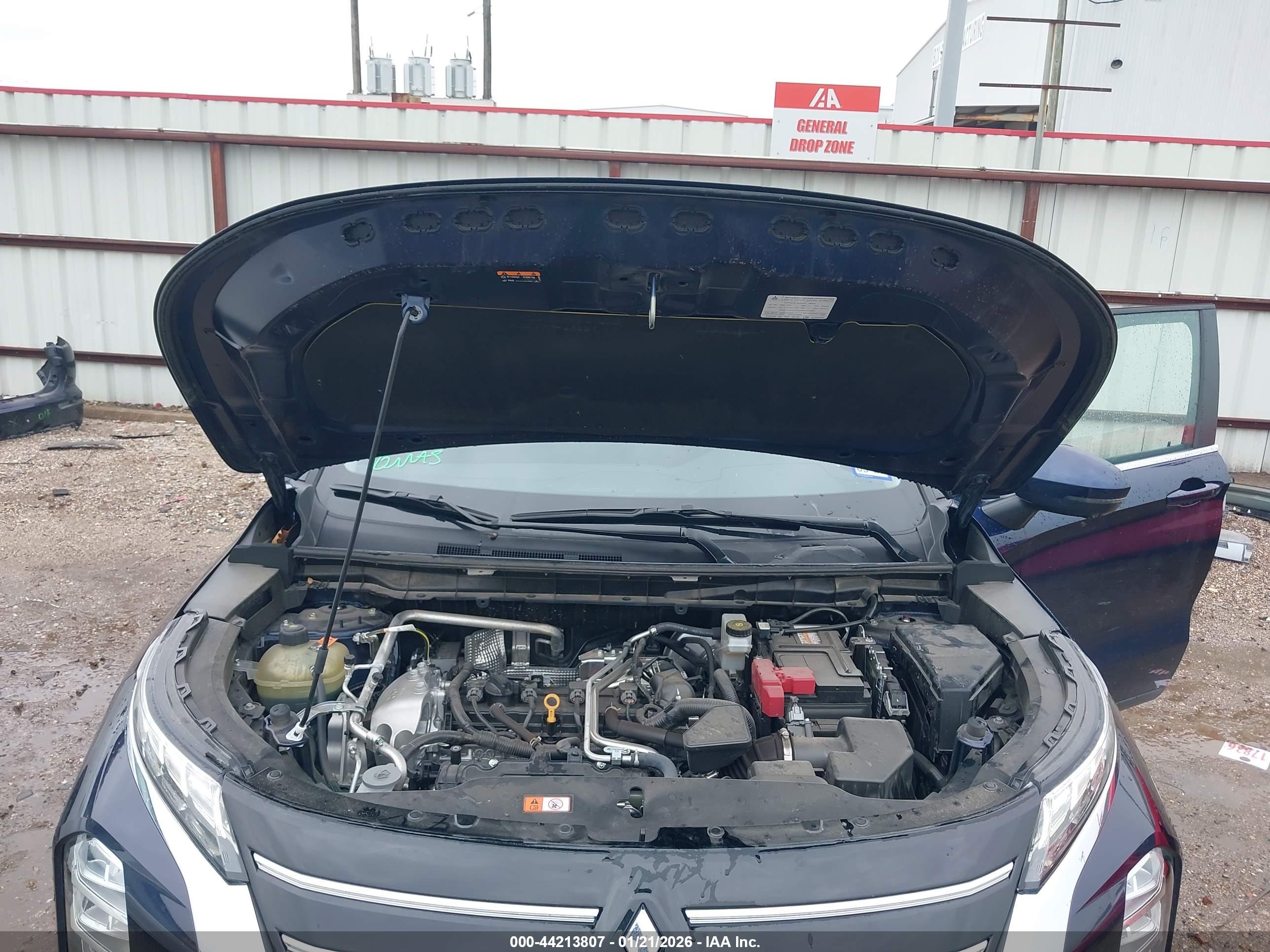 MITSUBISHI OUTLANDER image 10