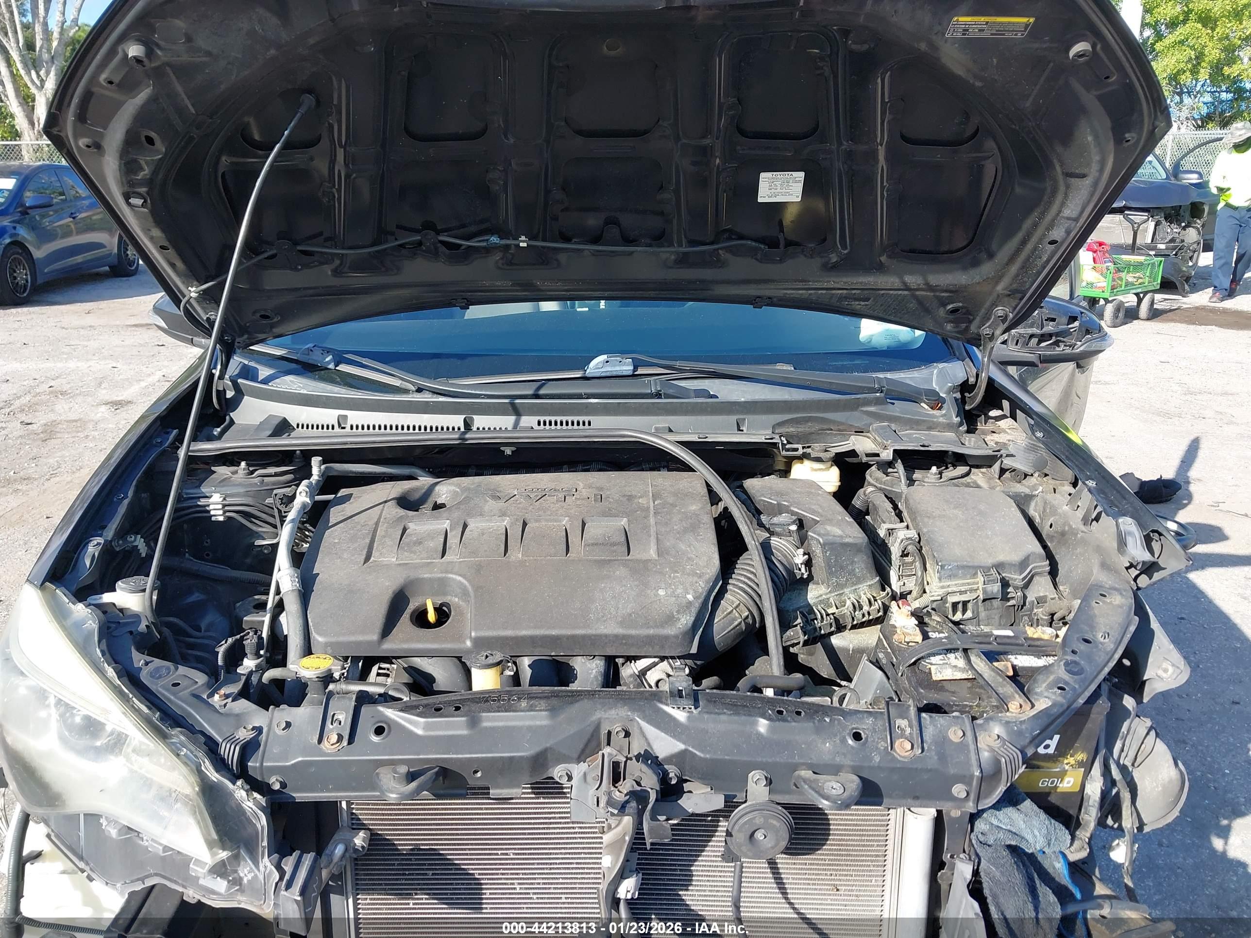 TOYOTA COROLLA image 10