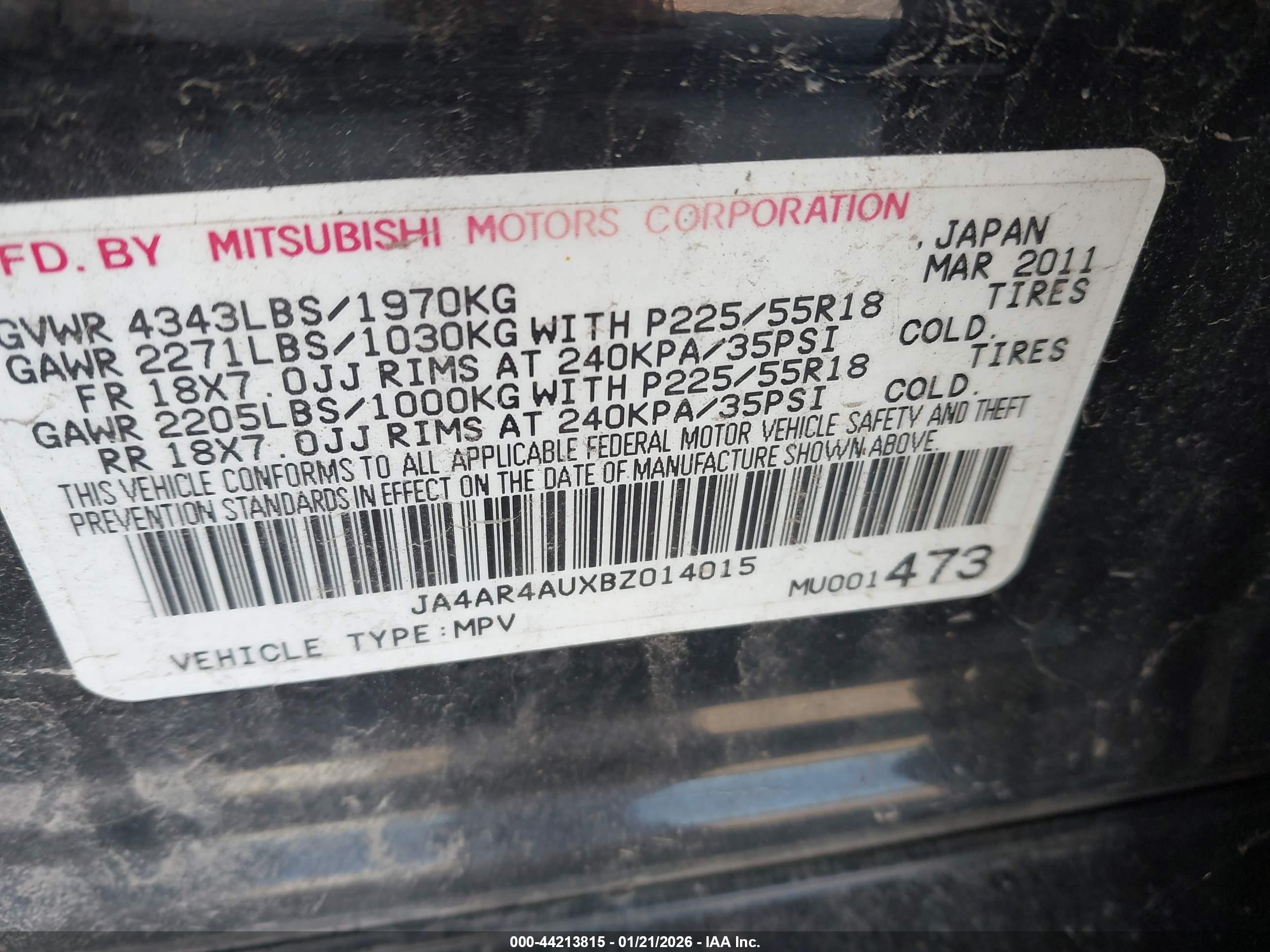 MITSUBISHI OUTLANDER image 9
