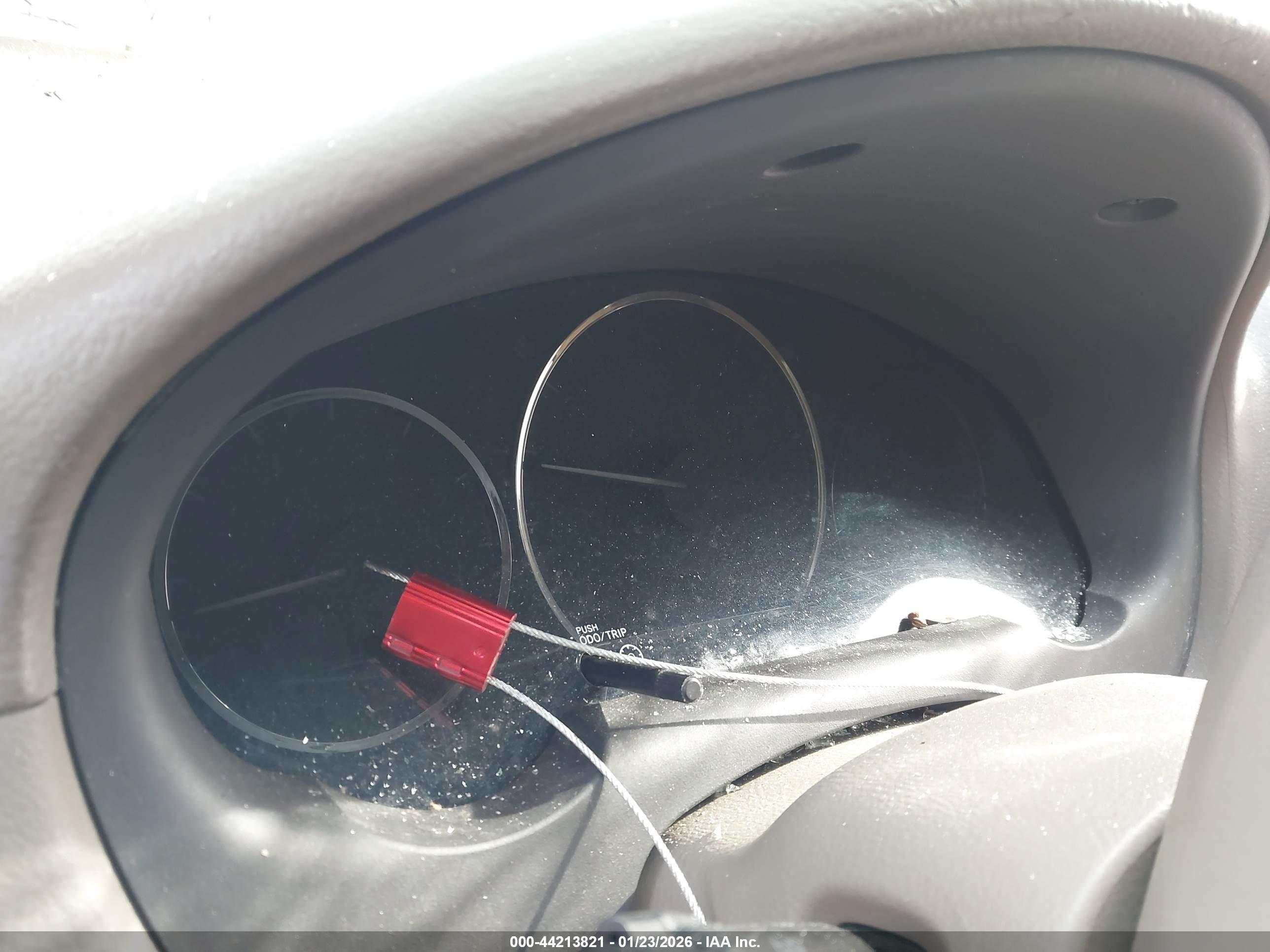 TOYOTA SIENNA image 7