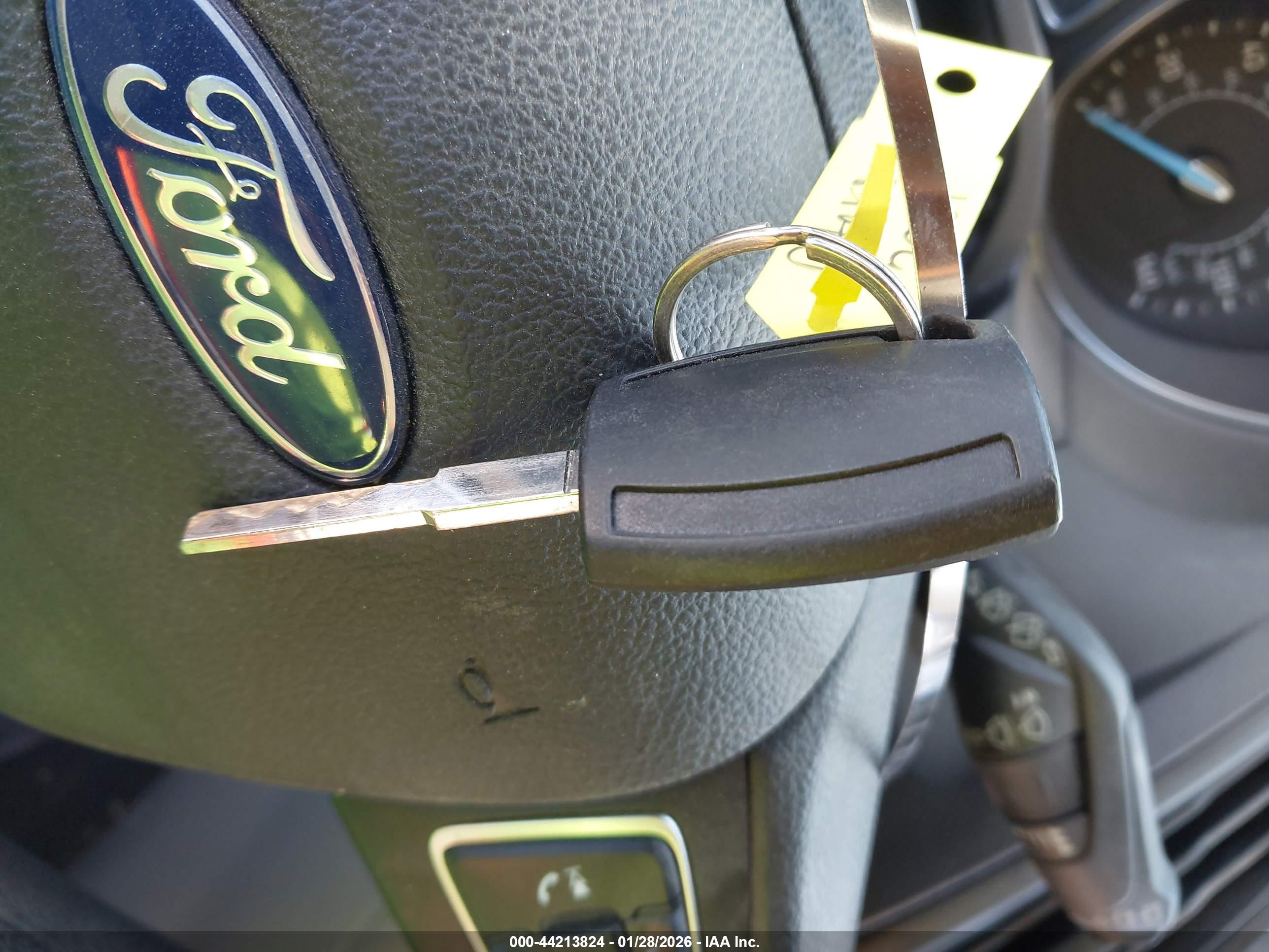 FORD FOCUS image 11