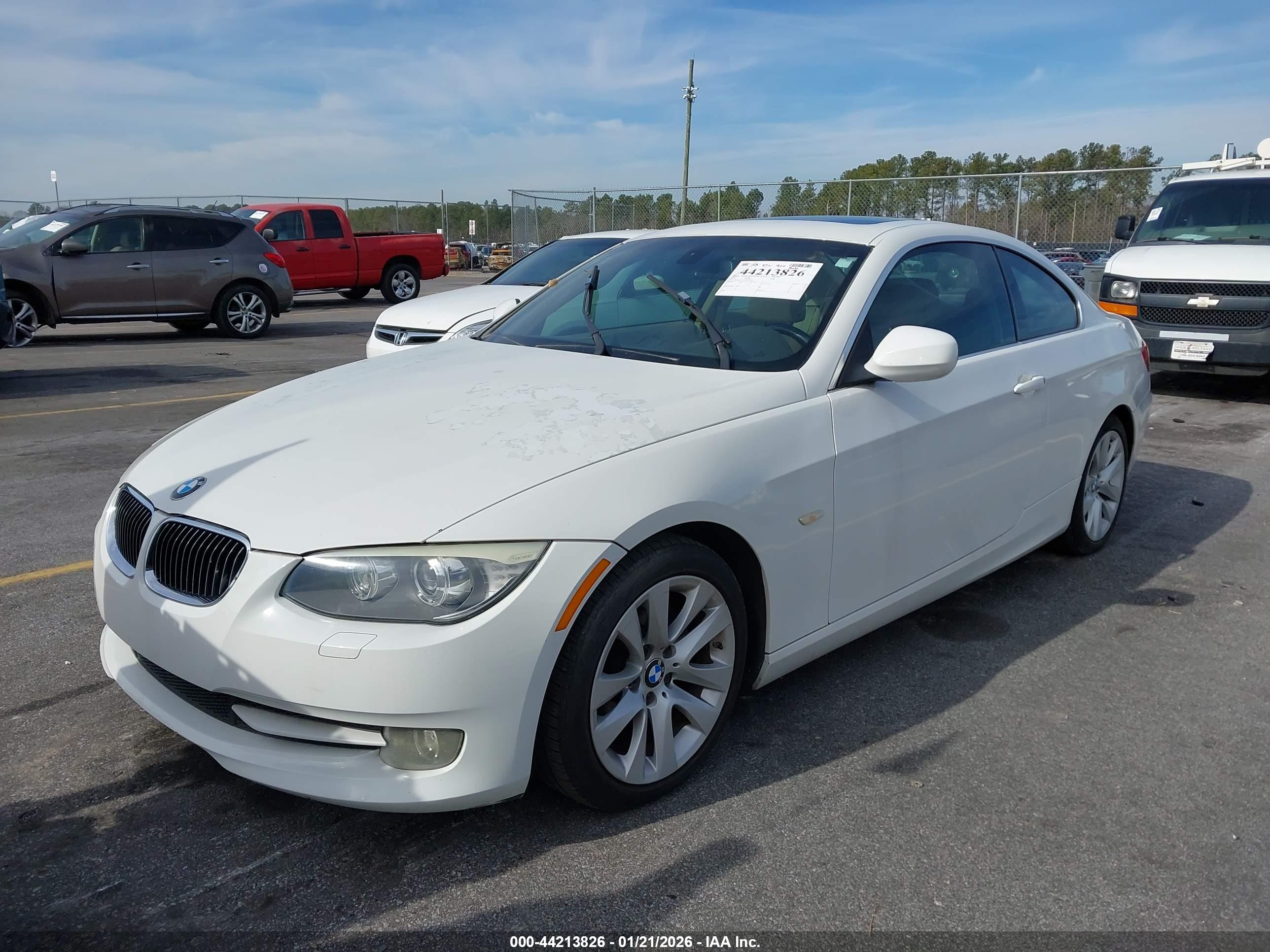 BMW 328I image 2