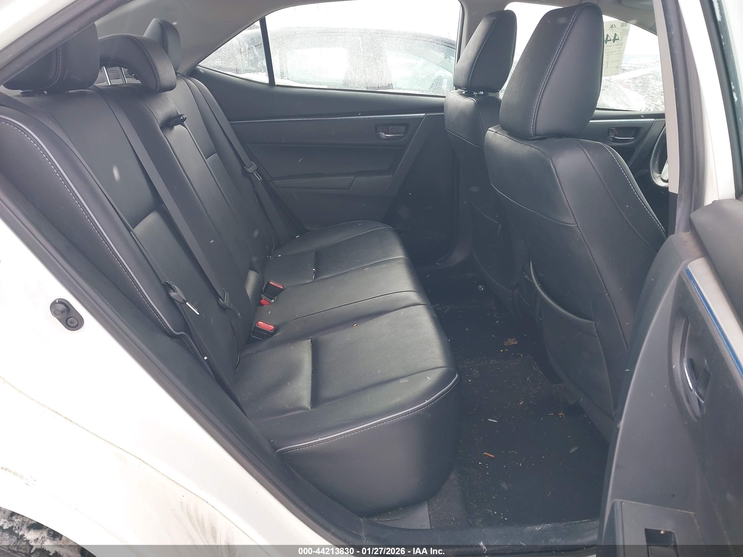 TOYOTA COROLLA image 8