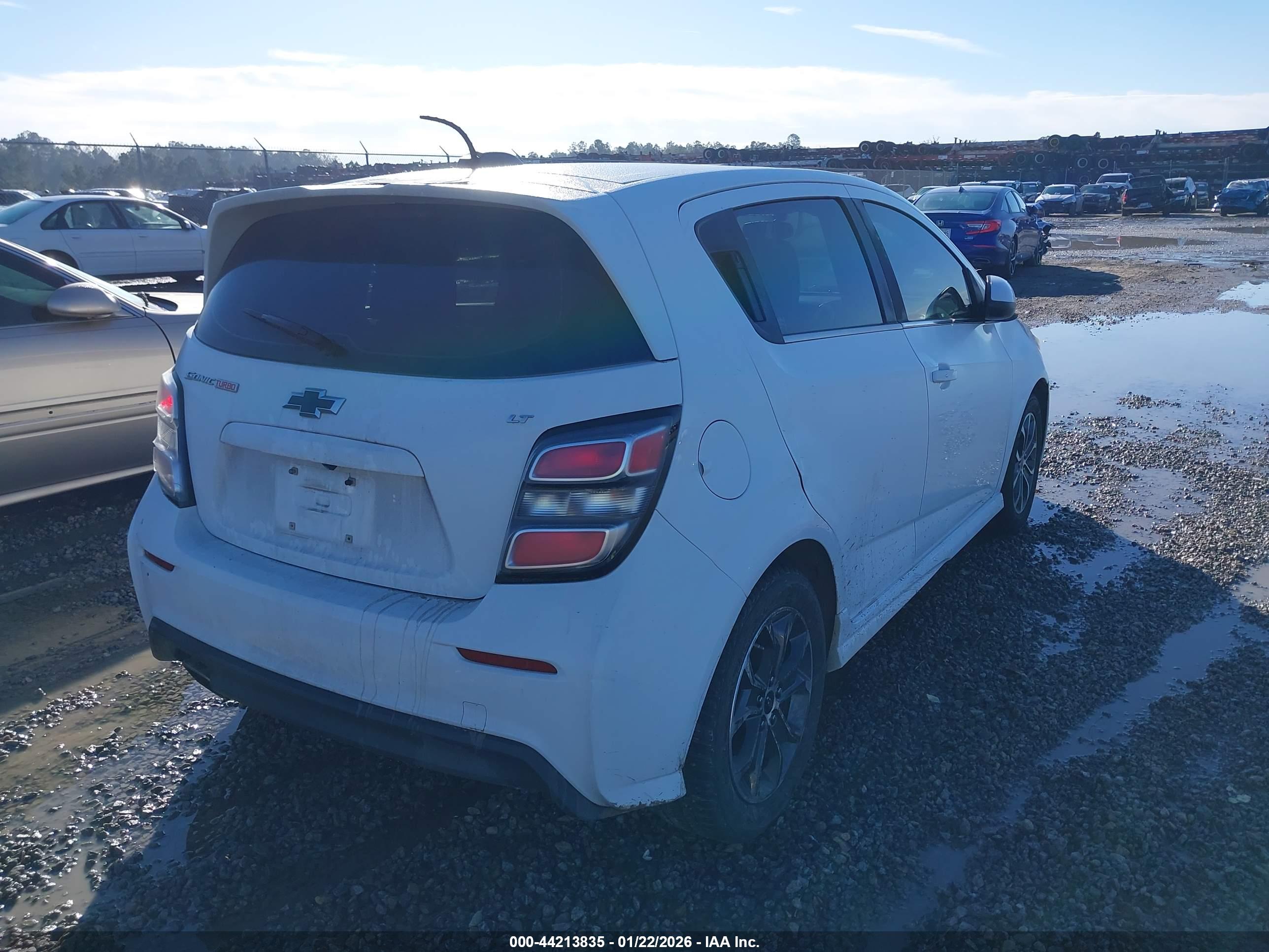 CHEVROLET SONIC image 4