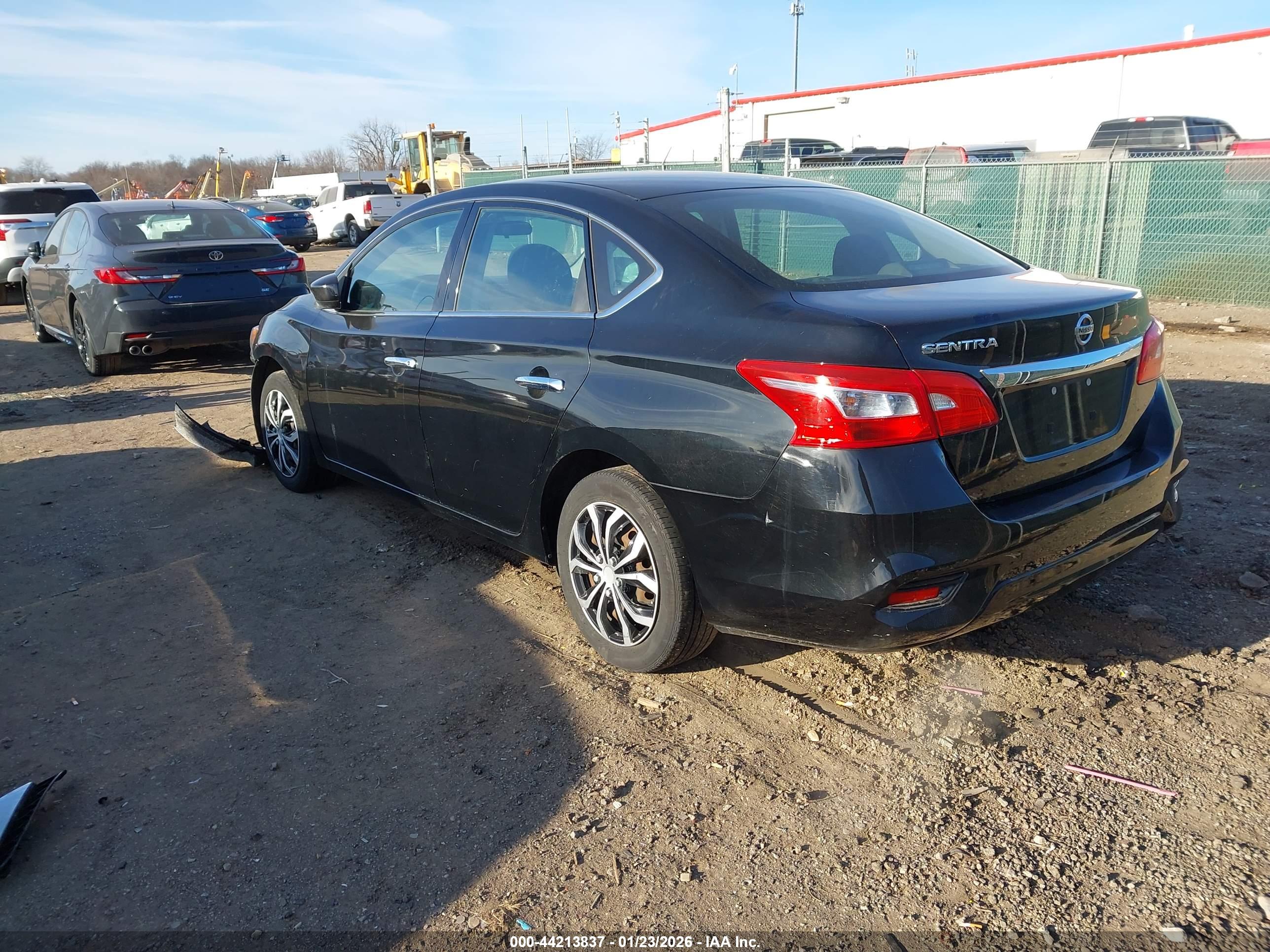 NISSAN SENTRA image 3