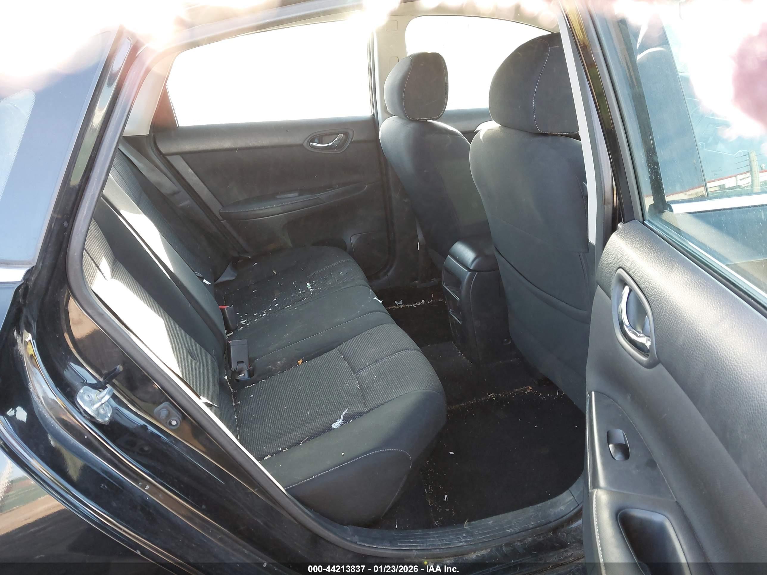 NISSAN SENTRA image 8