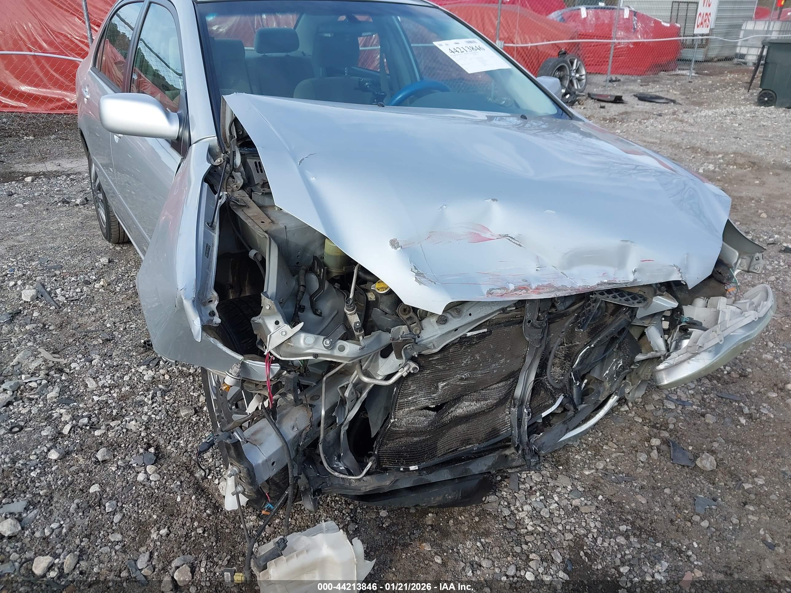 TOYOTA COROLLA image 6