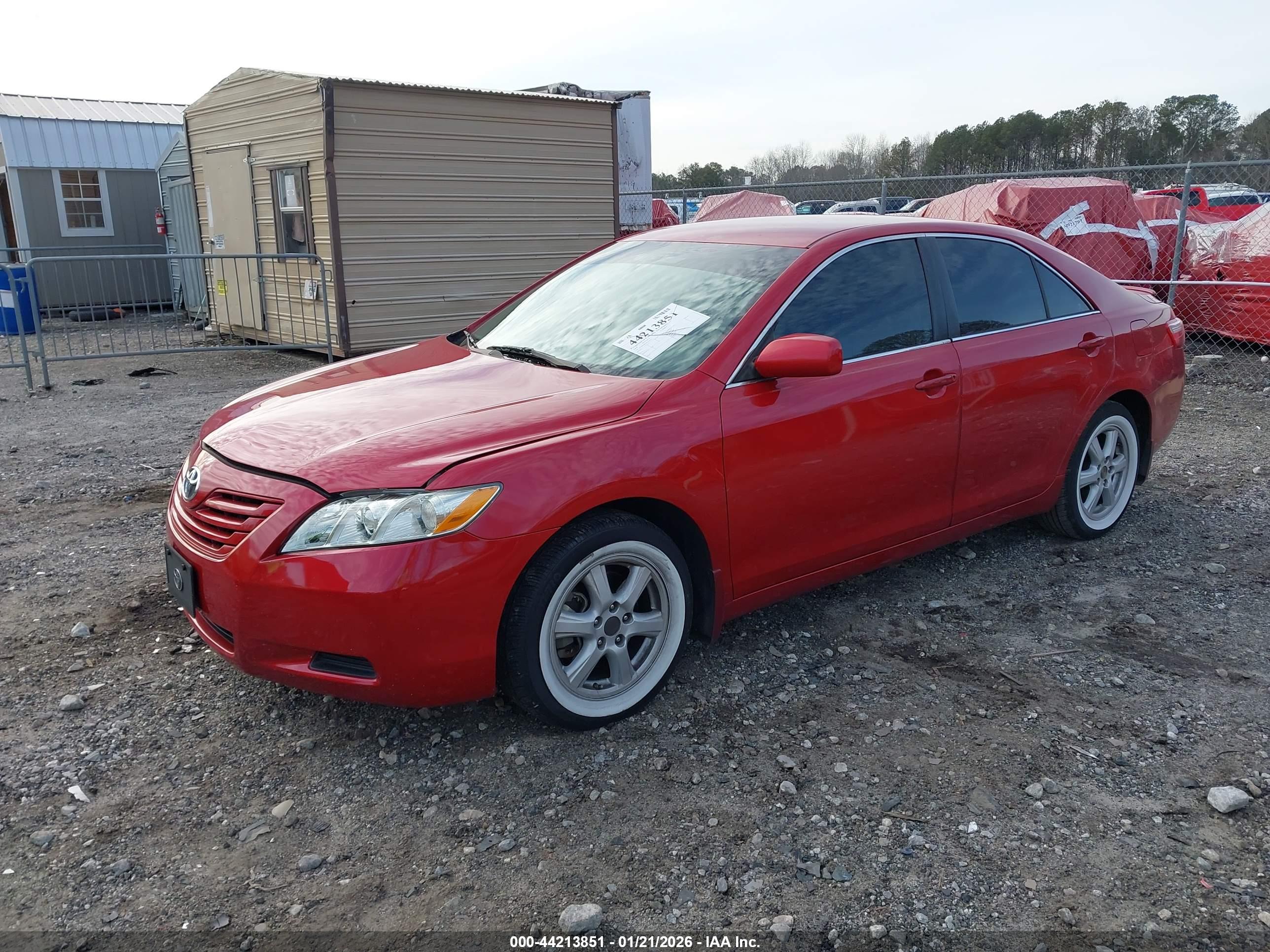 TOYOTA CAMRY image 2