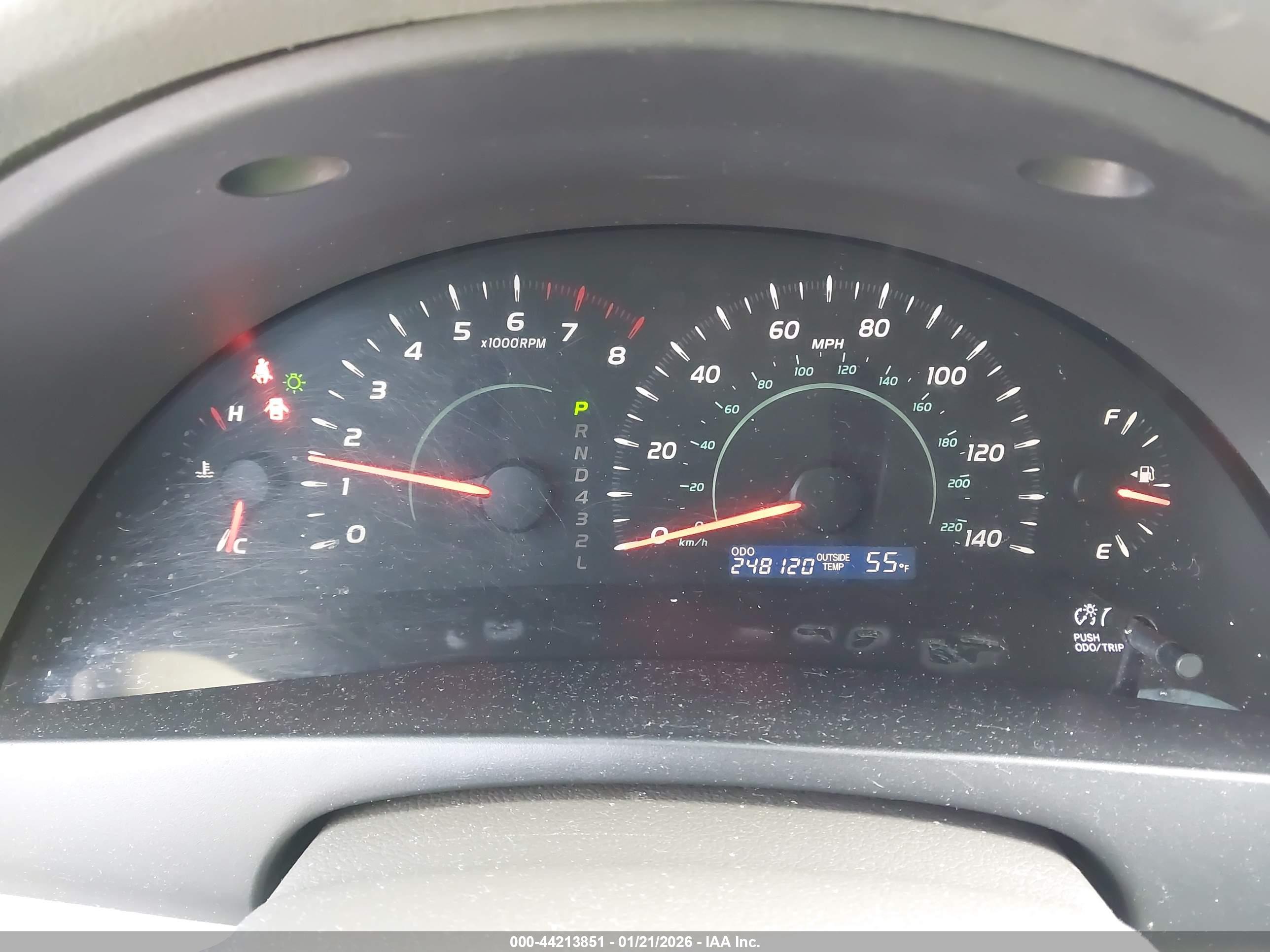 TOYOTA CAMRY image 7
