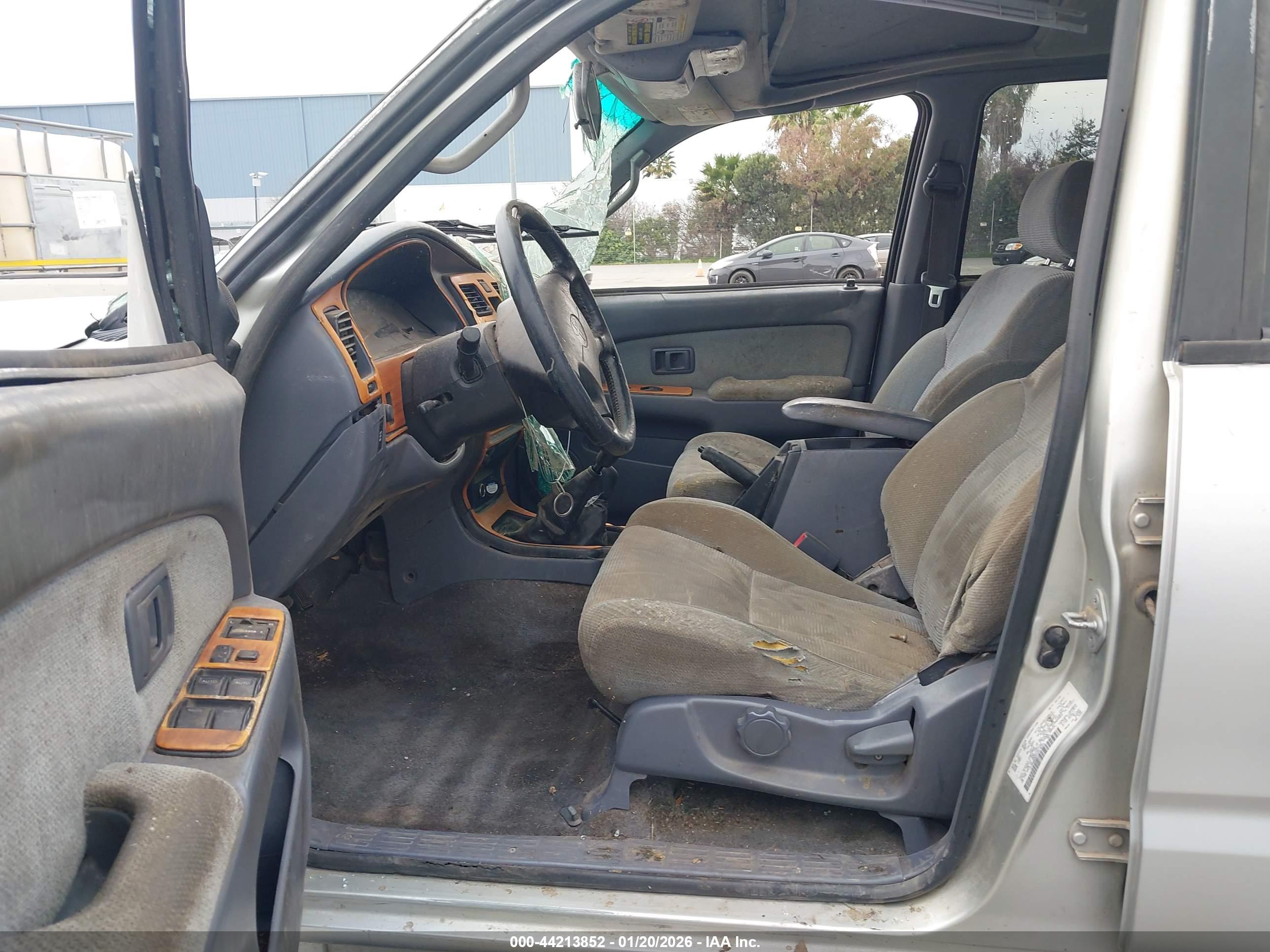 TOYOTA 4RUNNER image 5