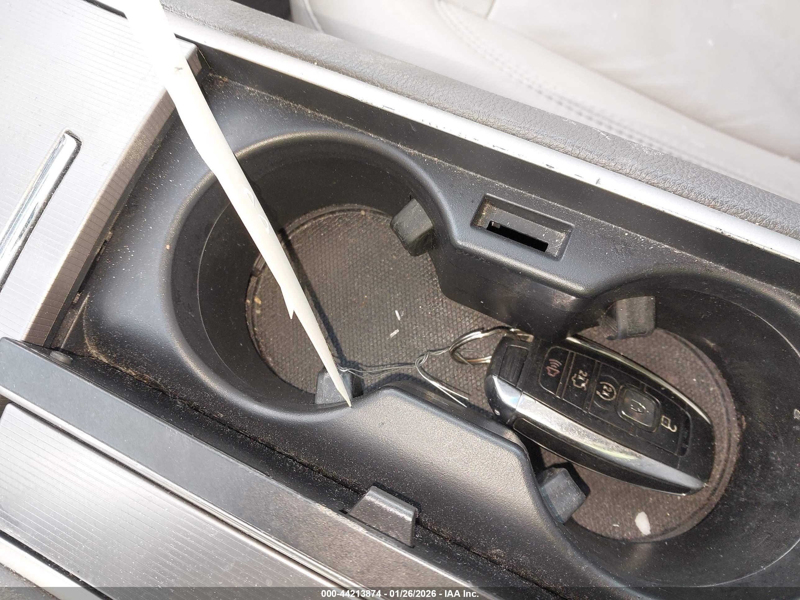 LINCOLN MKZ image 11