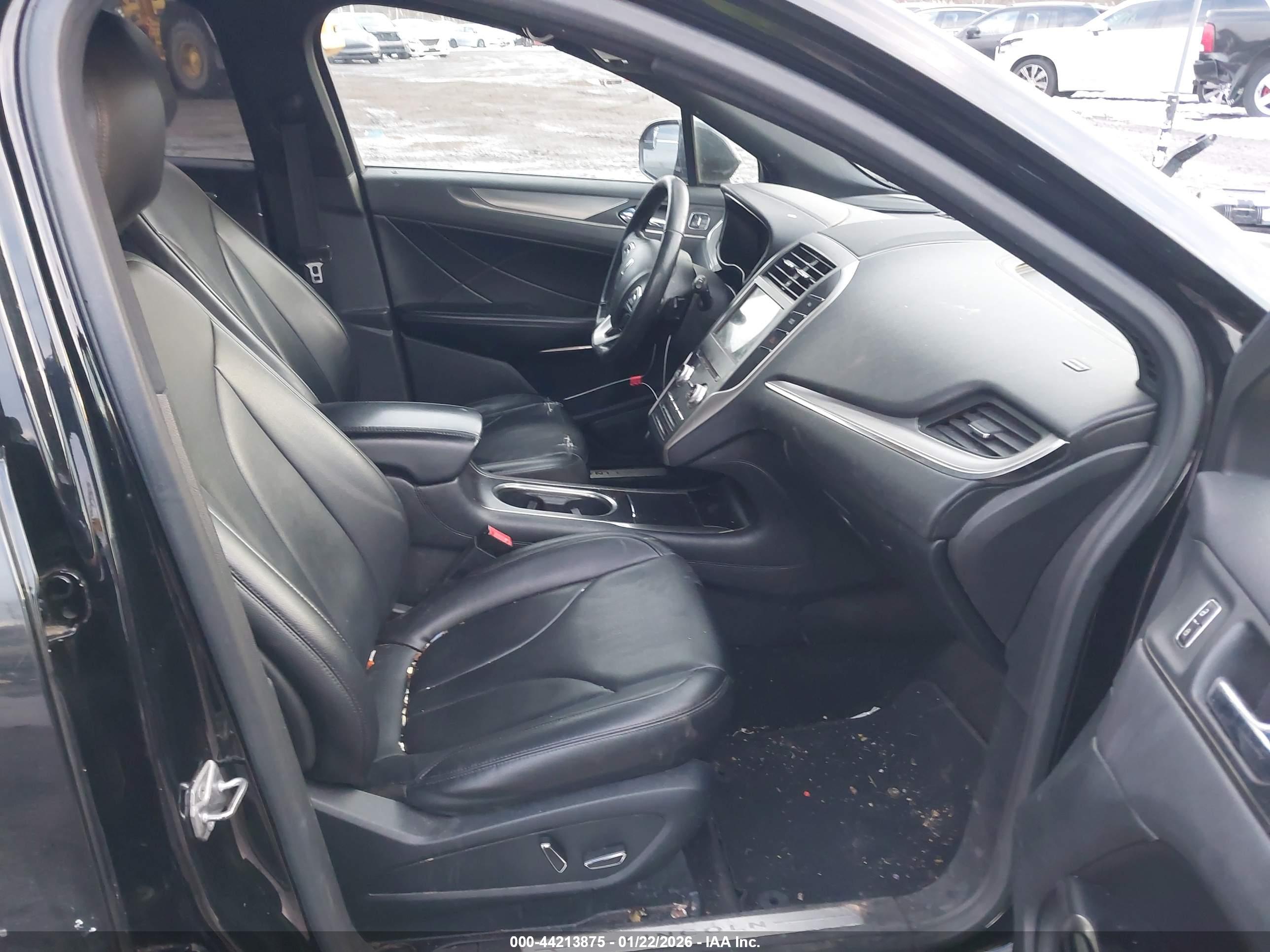 LINCOLN MKC image 5