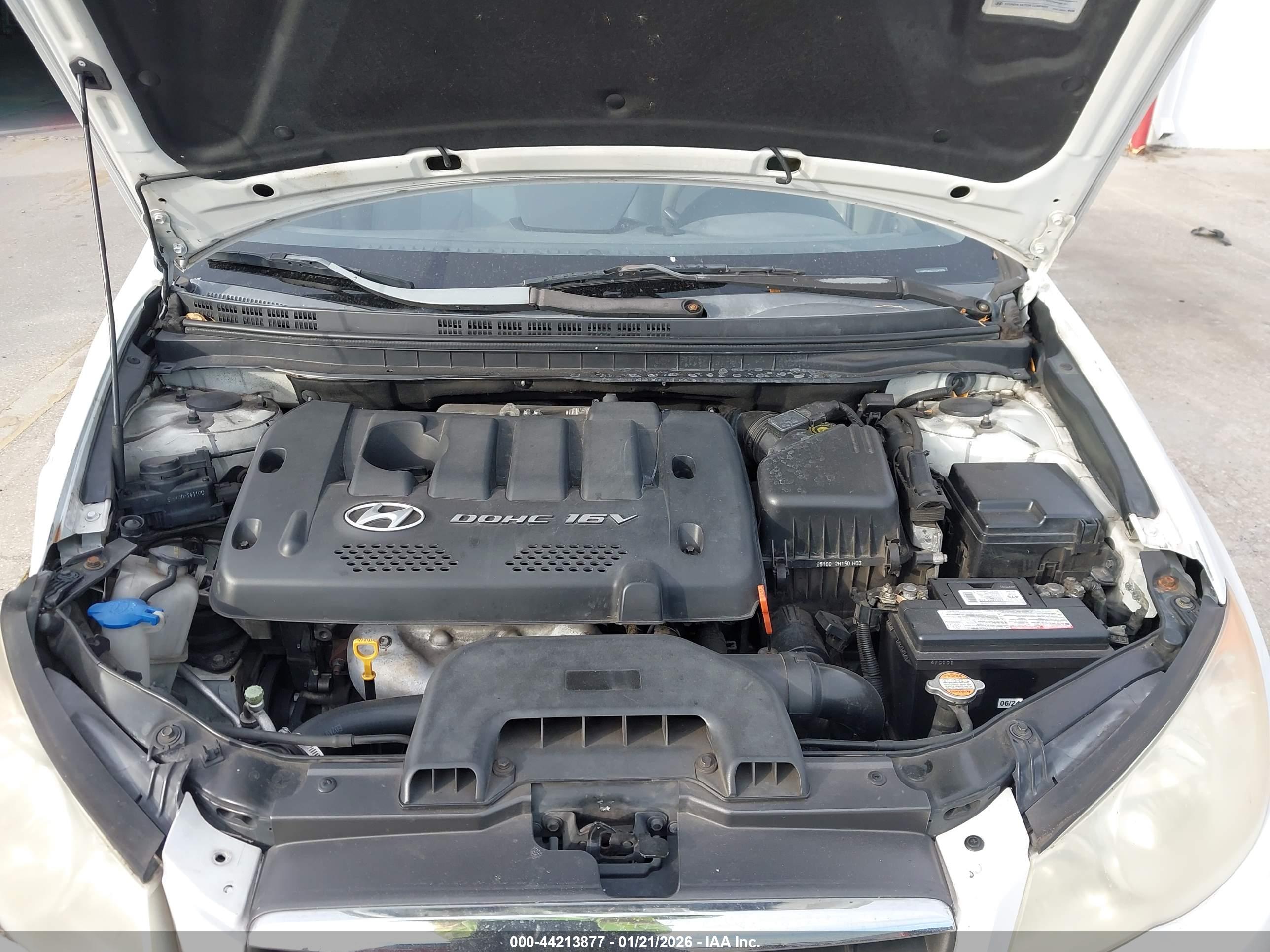 HYUNDAI ELANTRA image 10