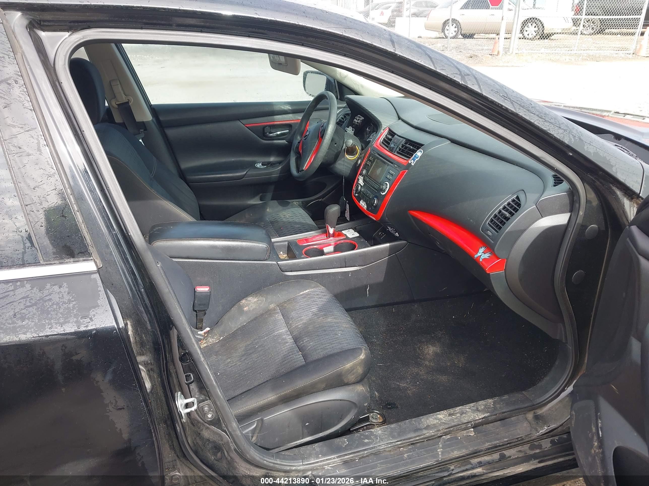 NISSAN ALTIMA image 5