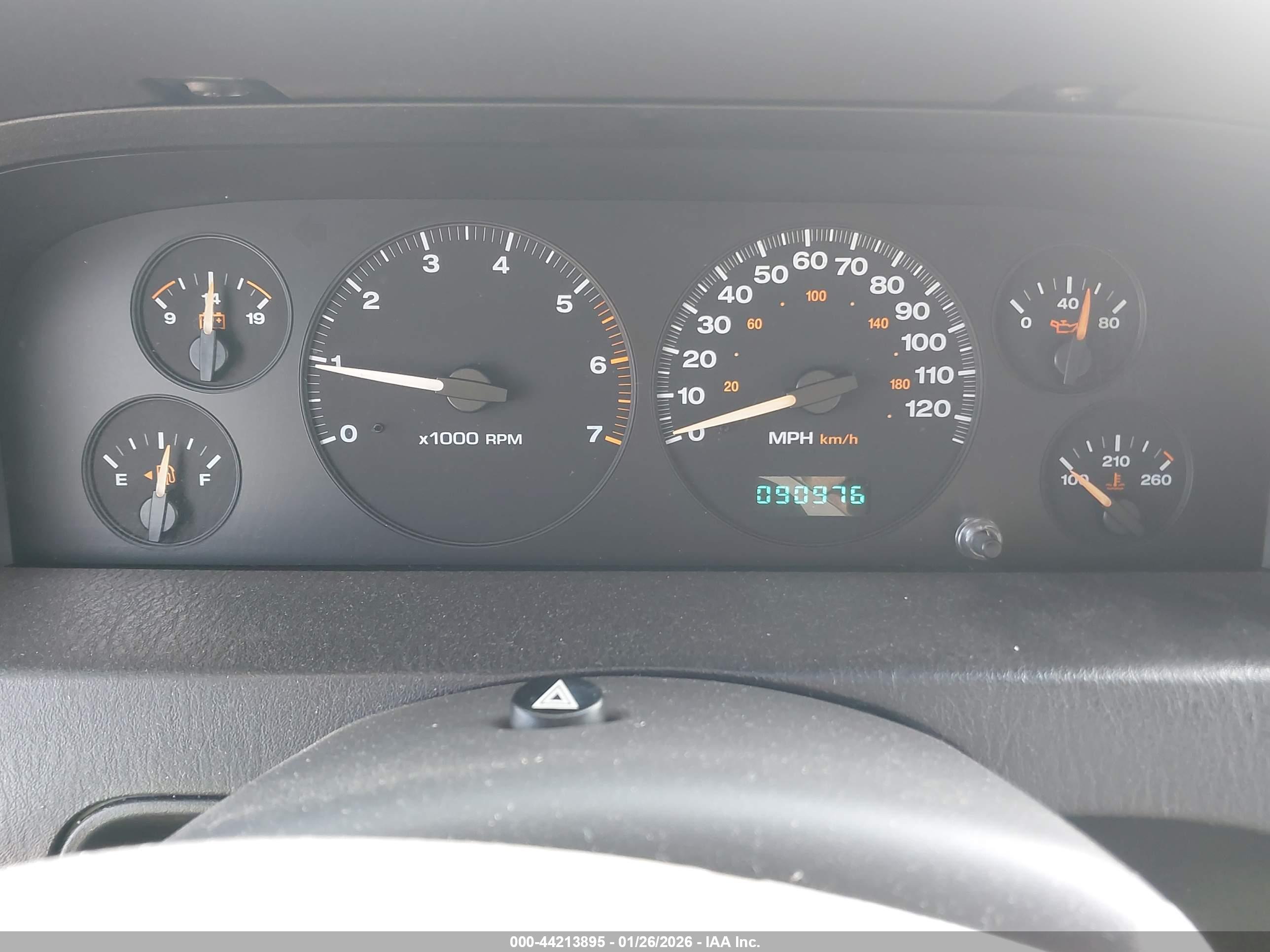 JEEP GRAND image 7