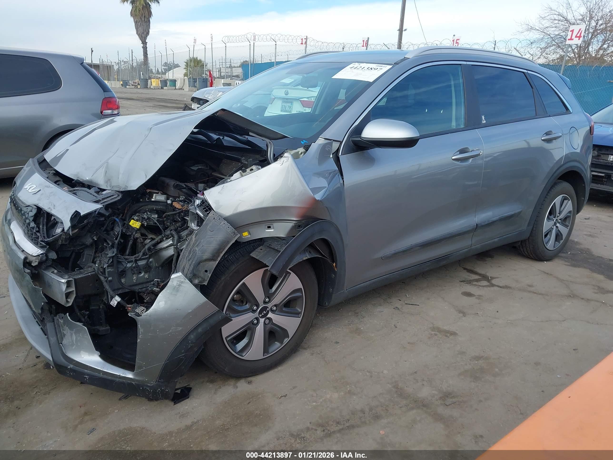 KIA NIRO image 2