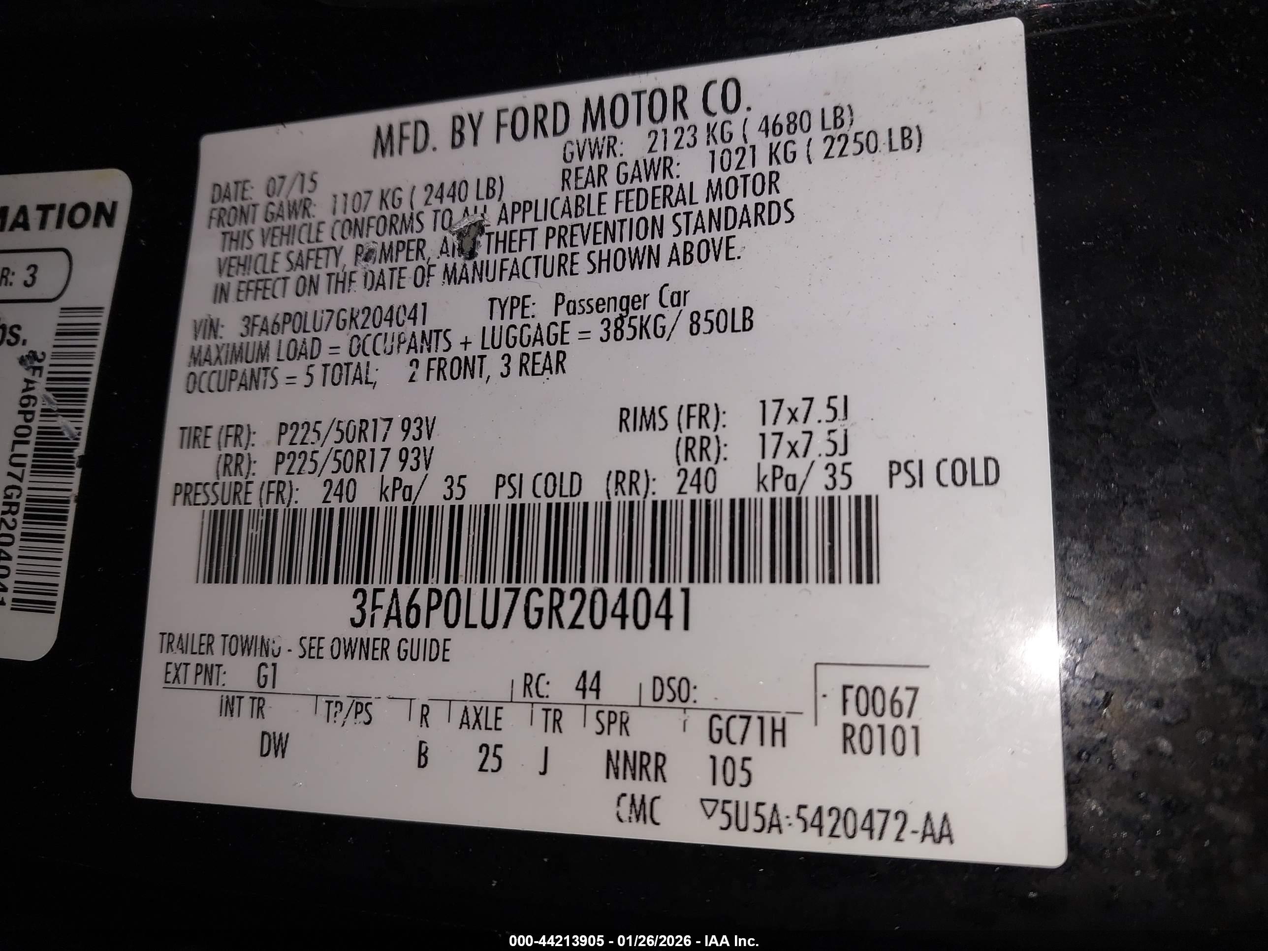 FORD FUSION image 9