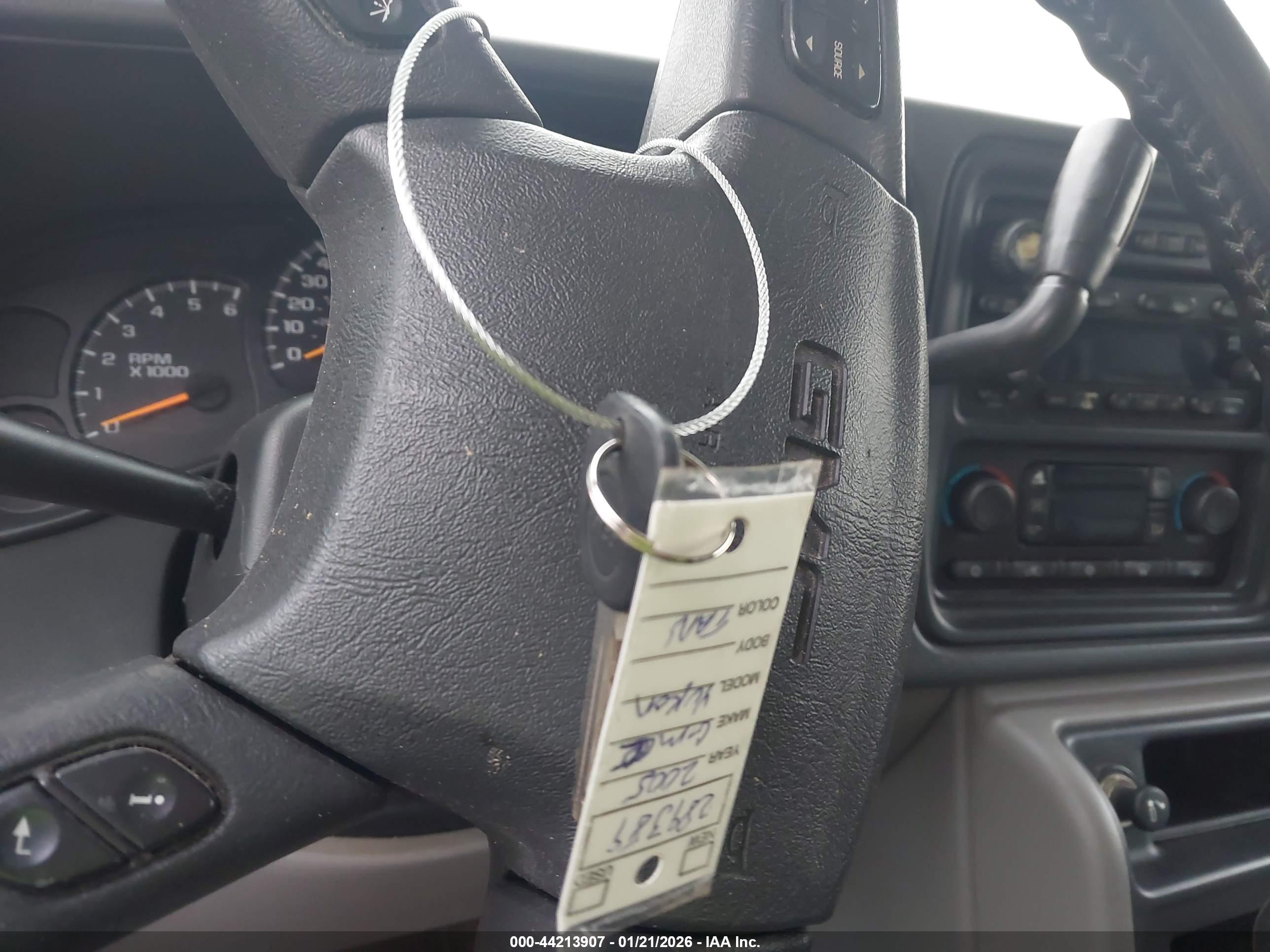 GMC YUKON image 11