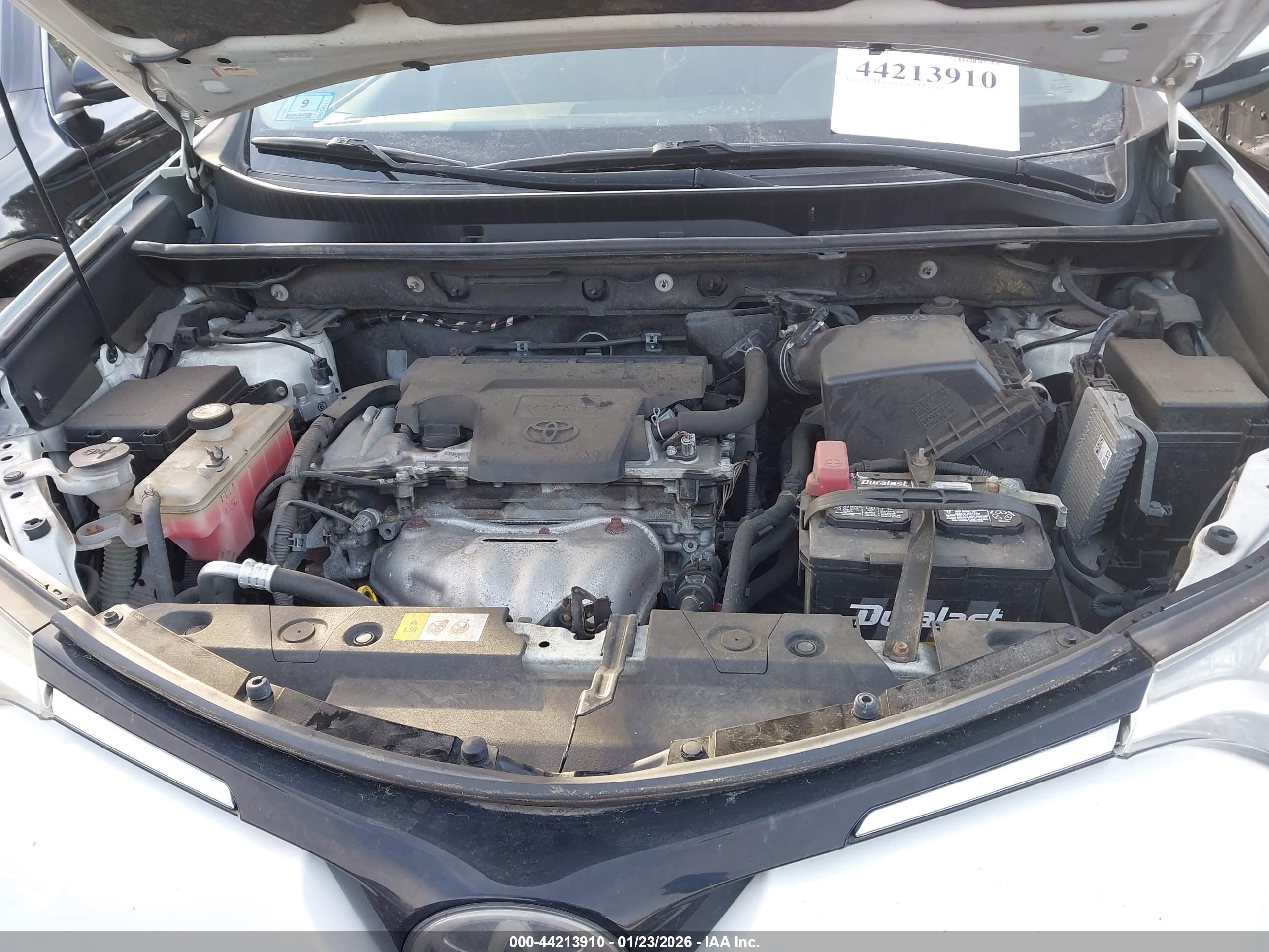 TOYOTA RAV4 image 10