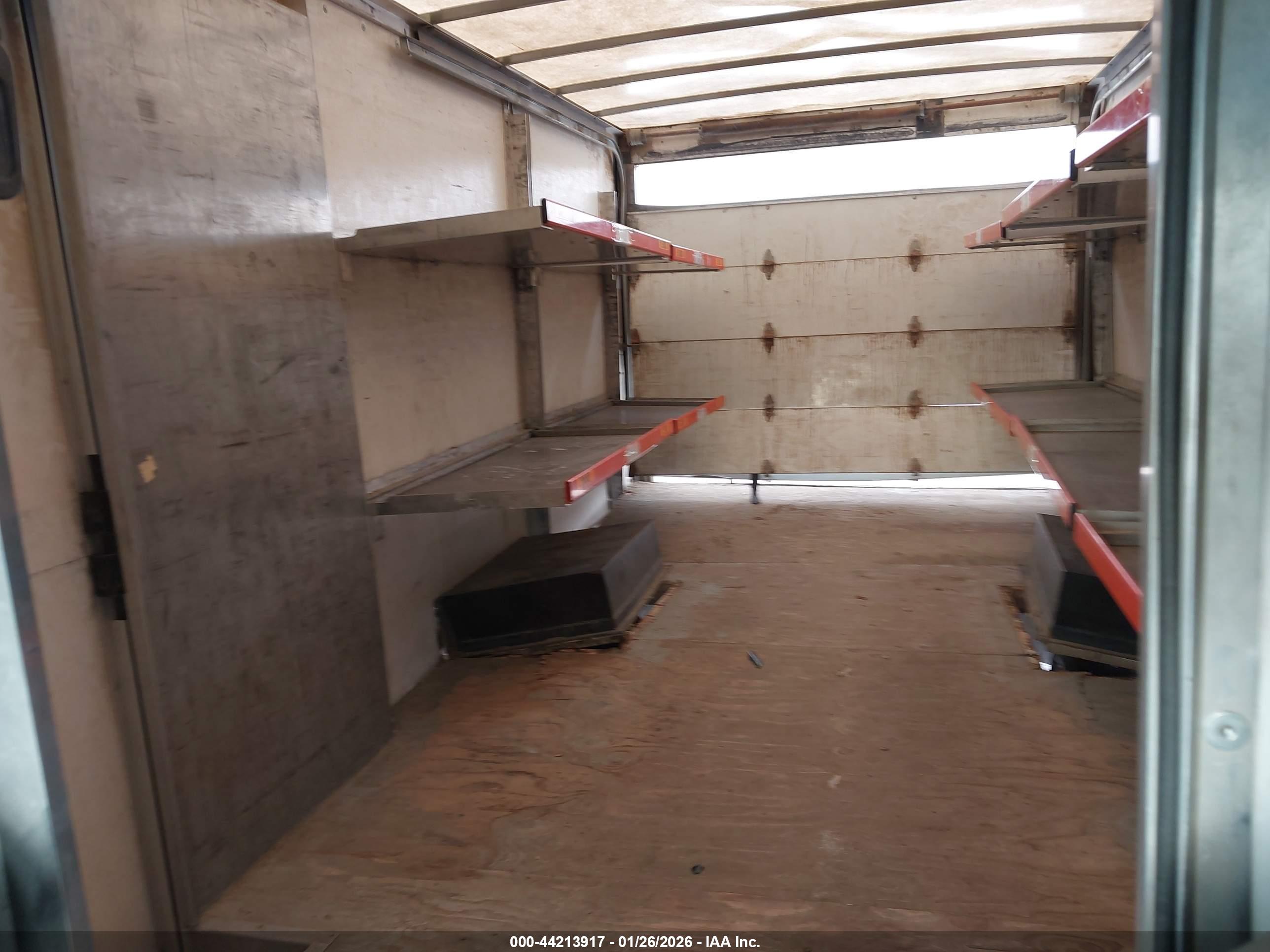 FORD E-350 image 8