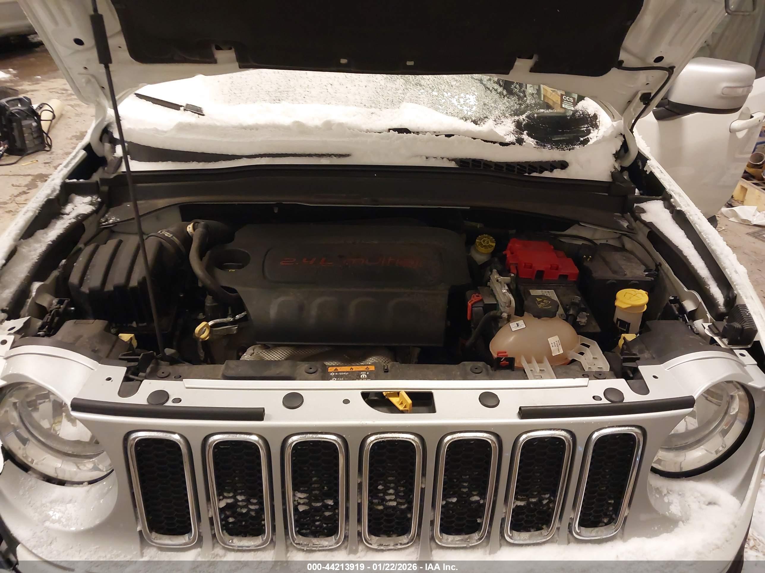 JEEP RENEGADE image 10