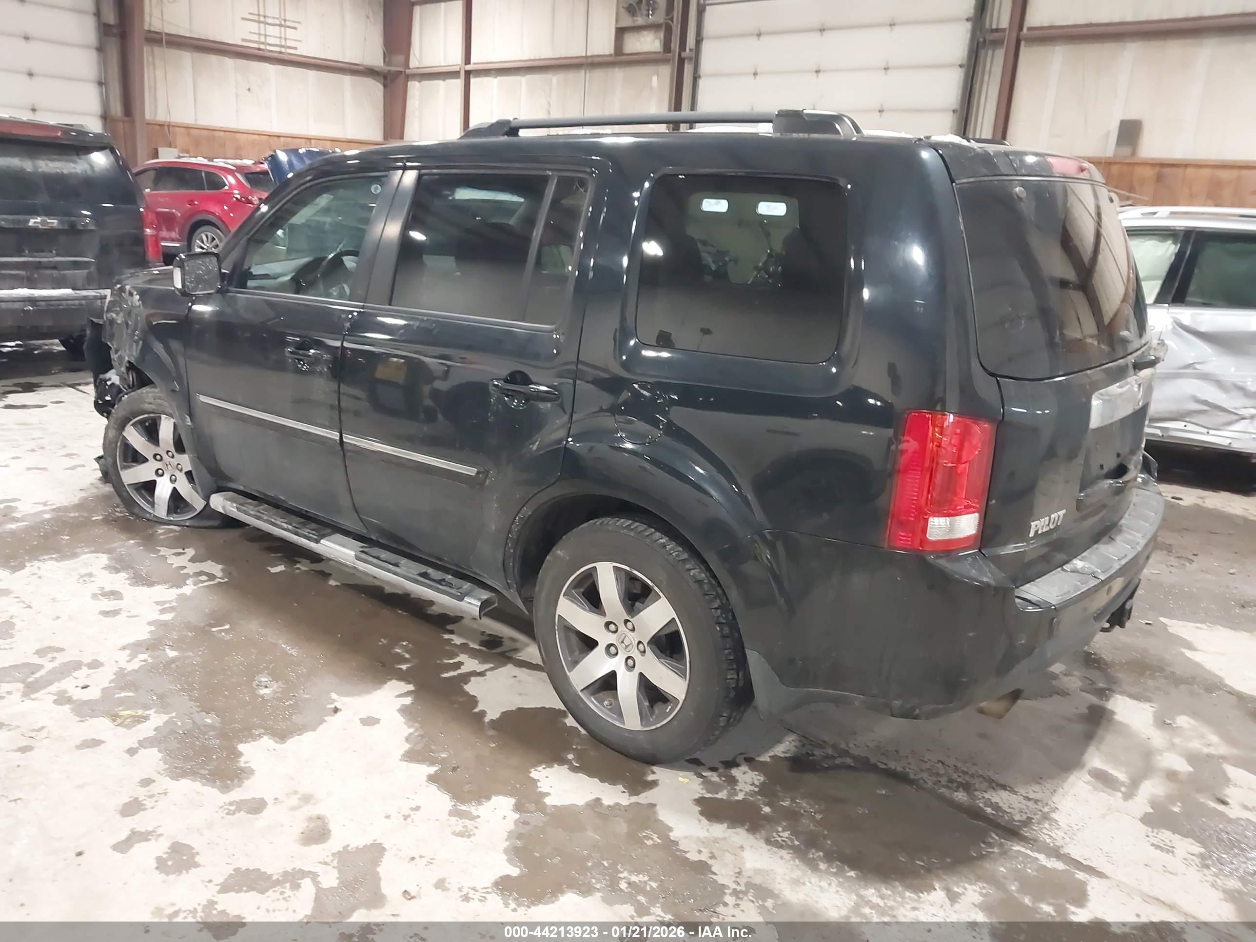 HONDA PILOT image 3