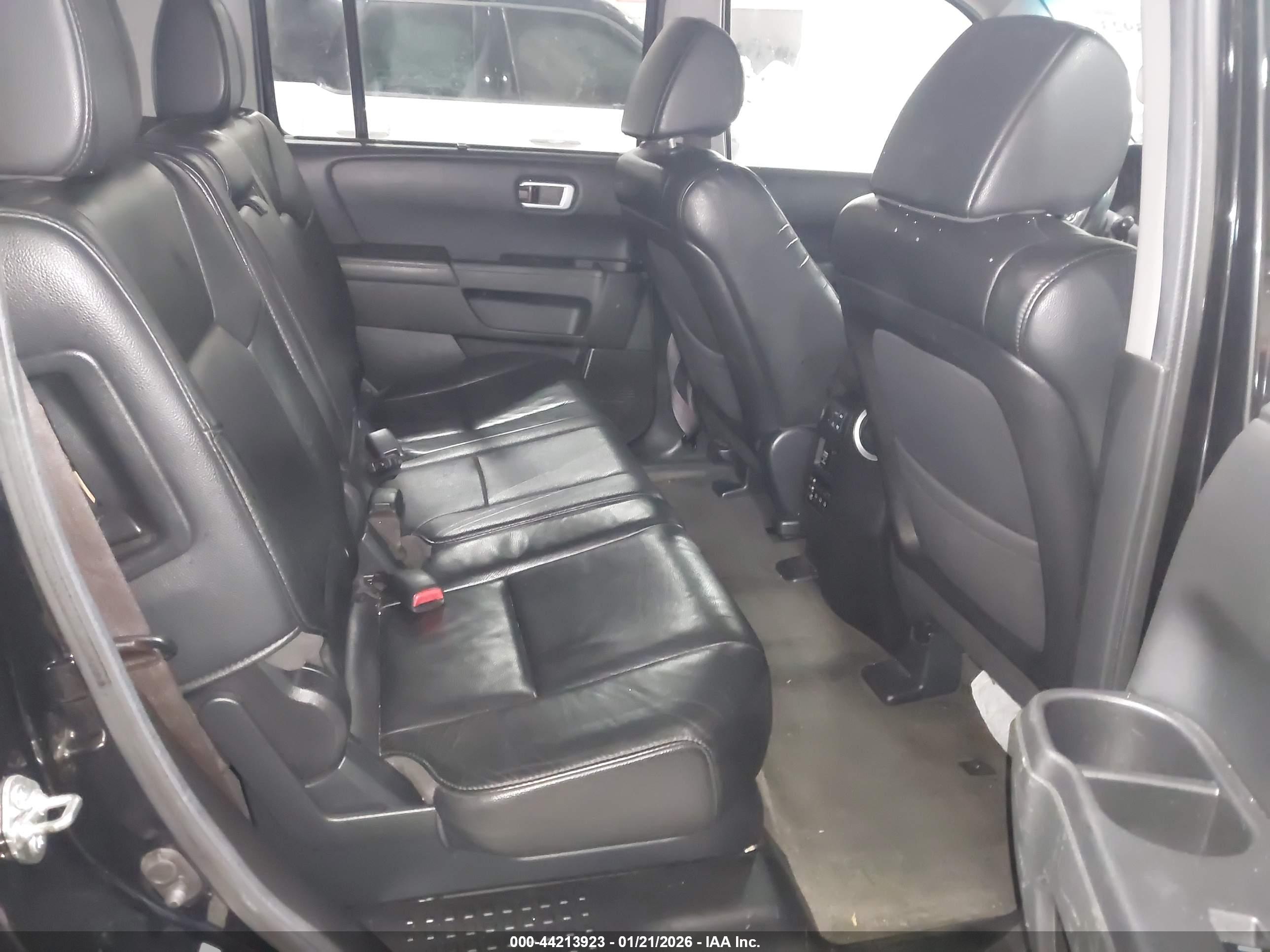 HONDA PILOT image 8