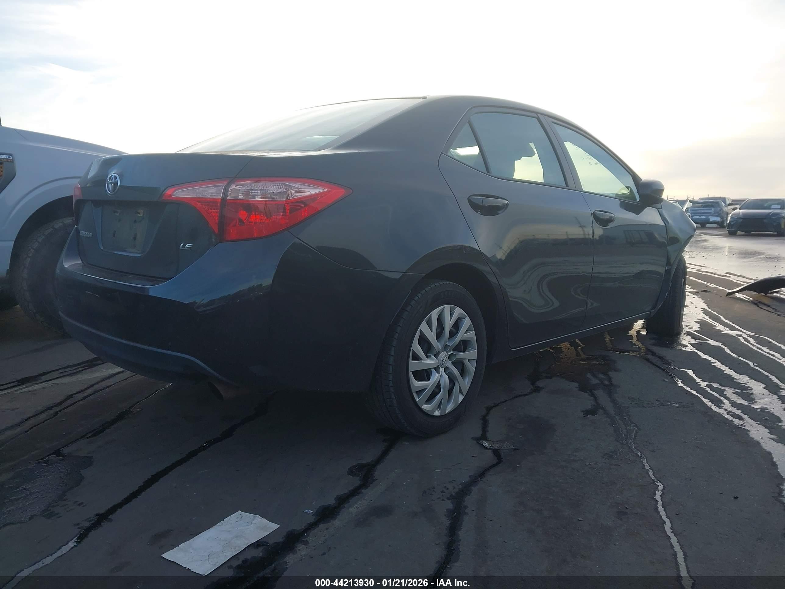 TOYOTA COROLLA image 4
