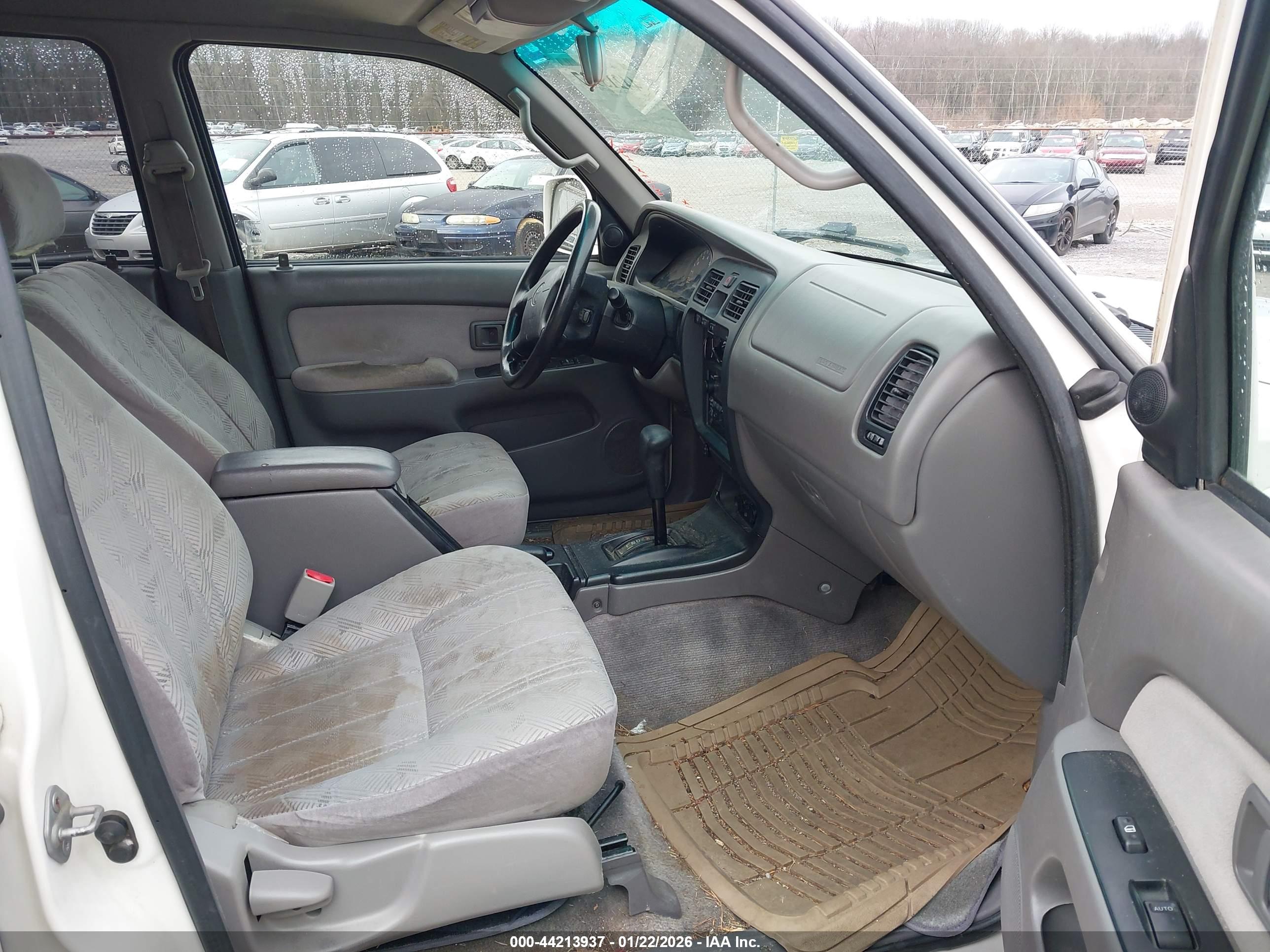 TOYOTA 4RUNNER image 5
