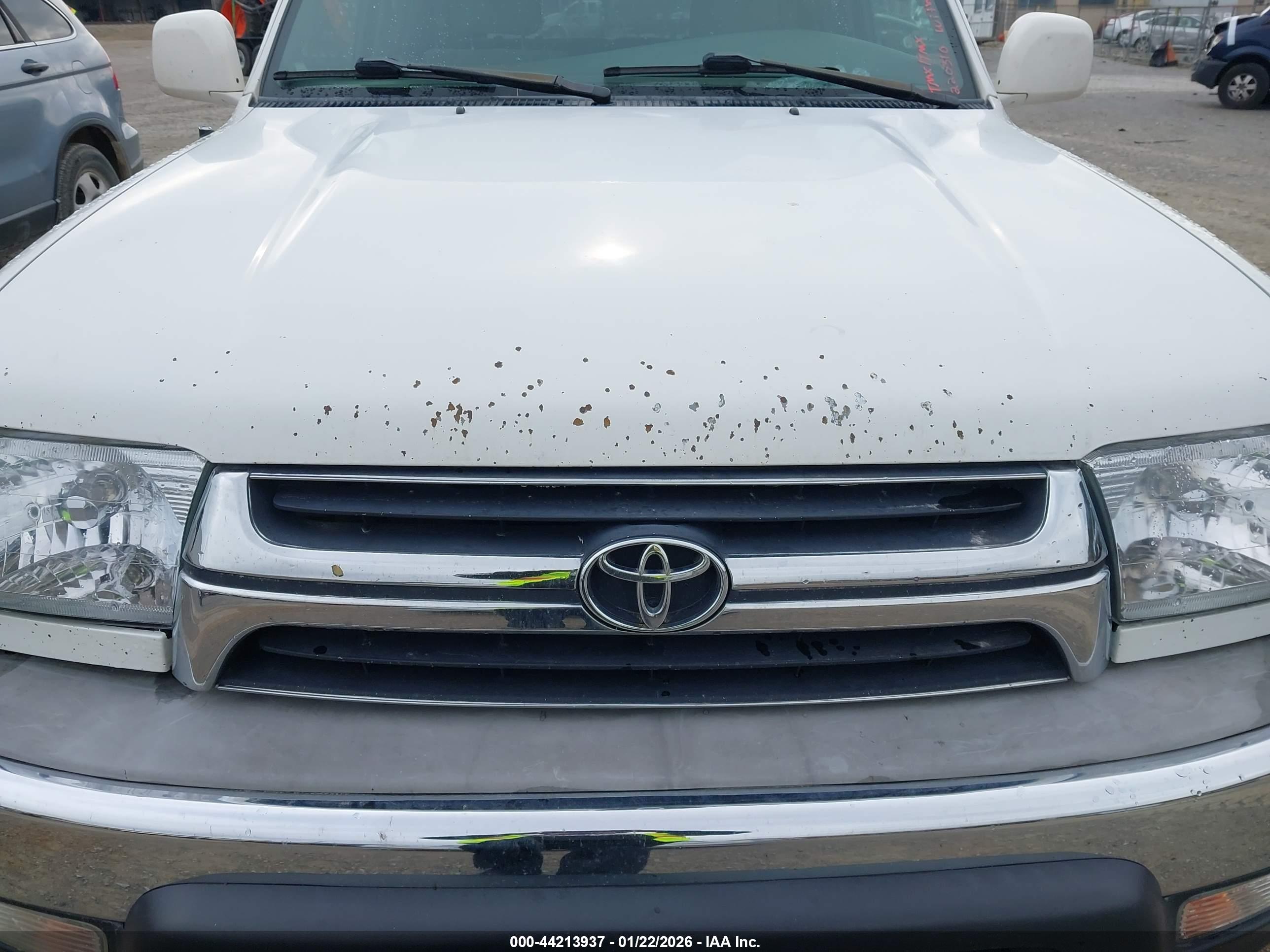 TOYOTA 4RUNNER image 6