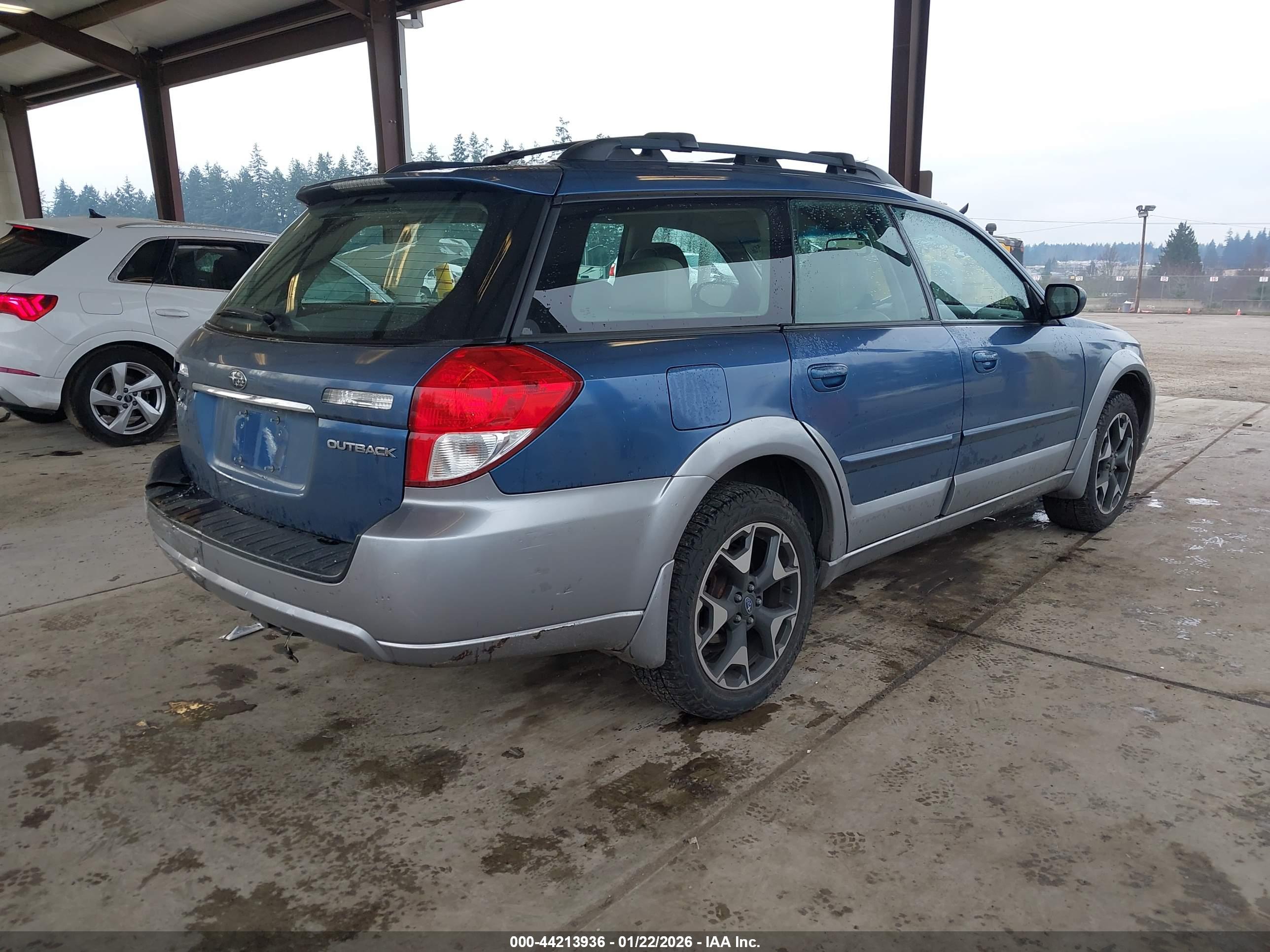 SUBARU OUTBACK image 4