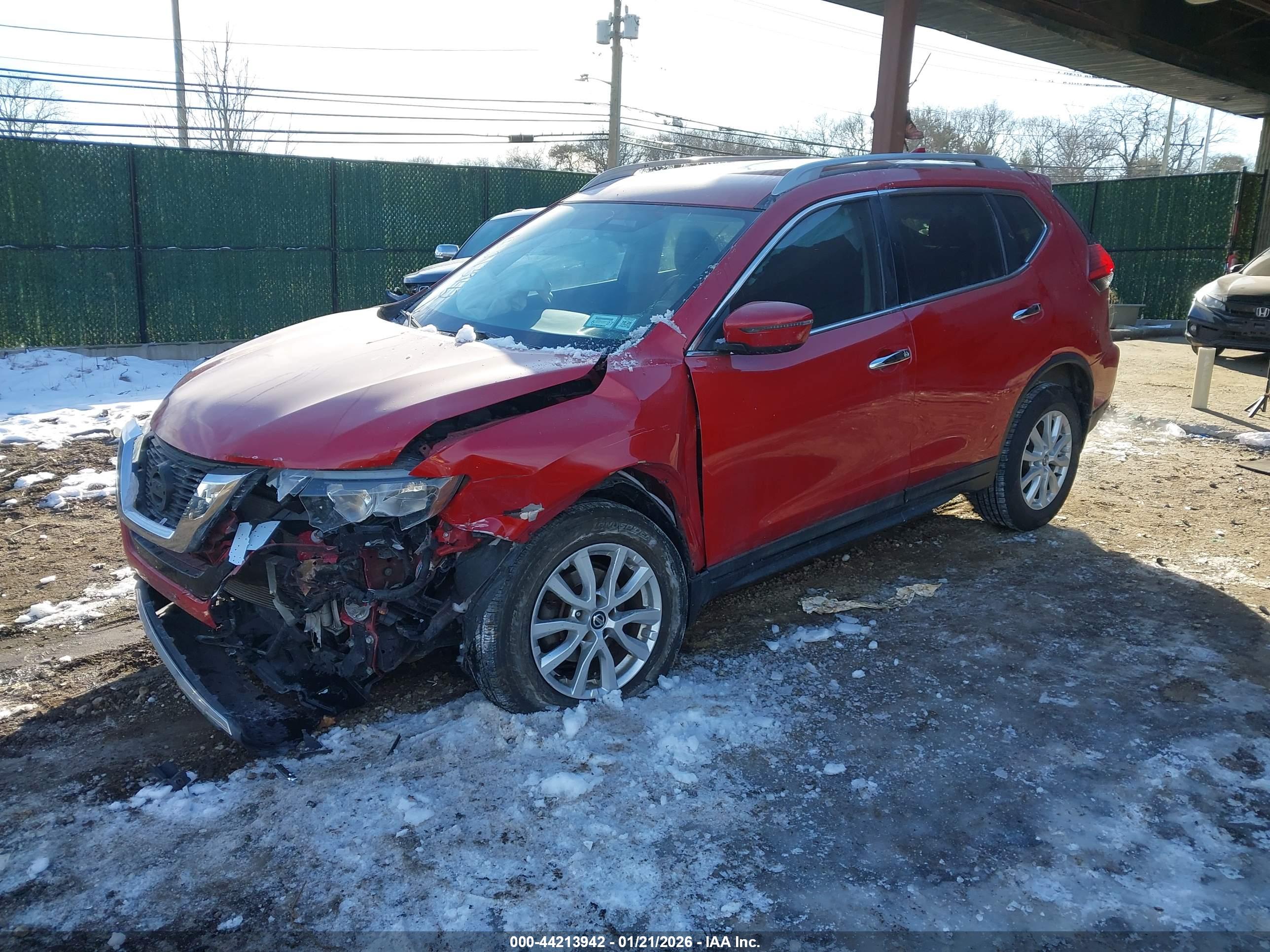 NISSAN ROGUE image 2