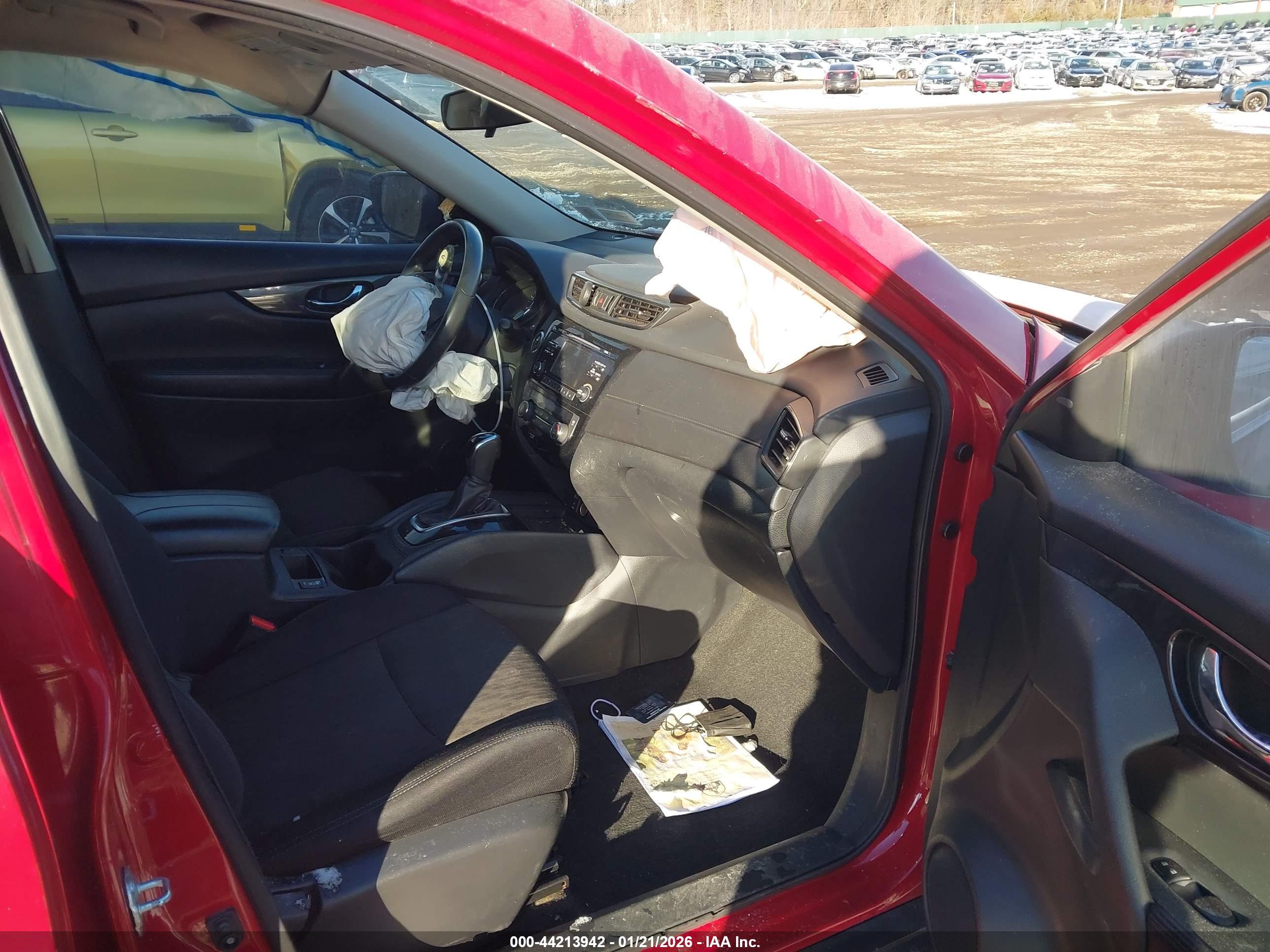 NISSAN ROGUE image 5