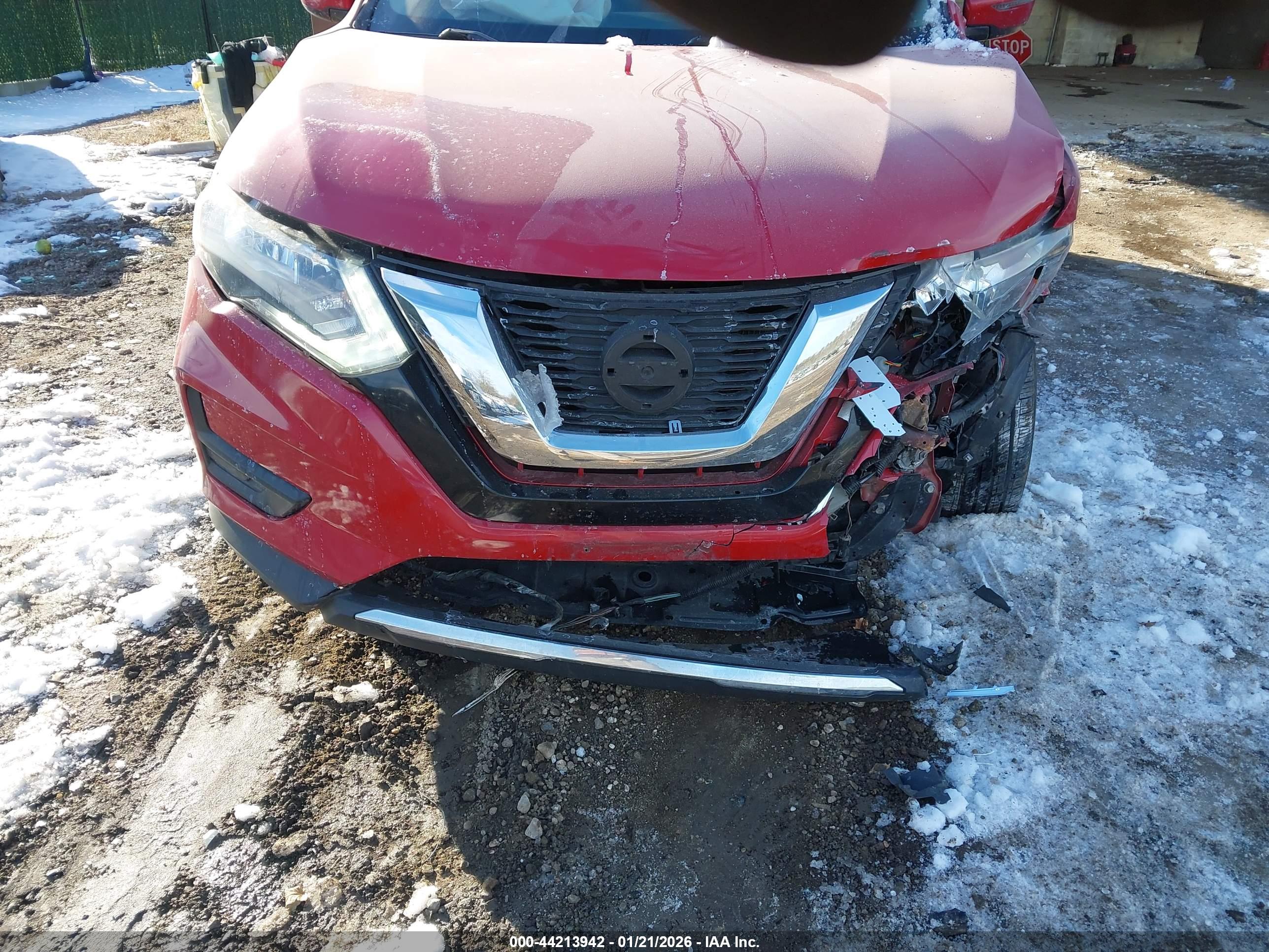 NISSAN ROGUE image 6