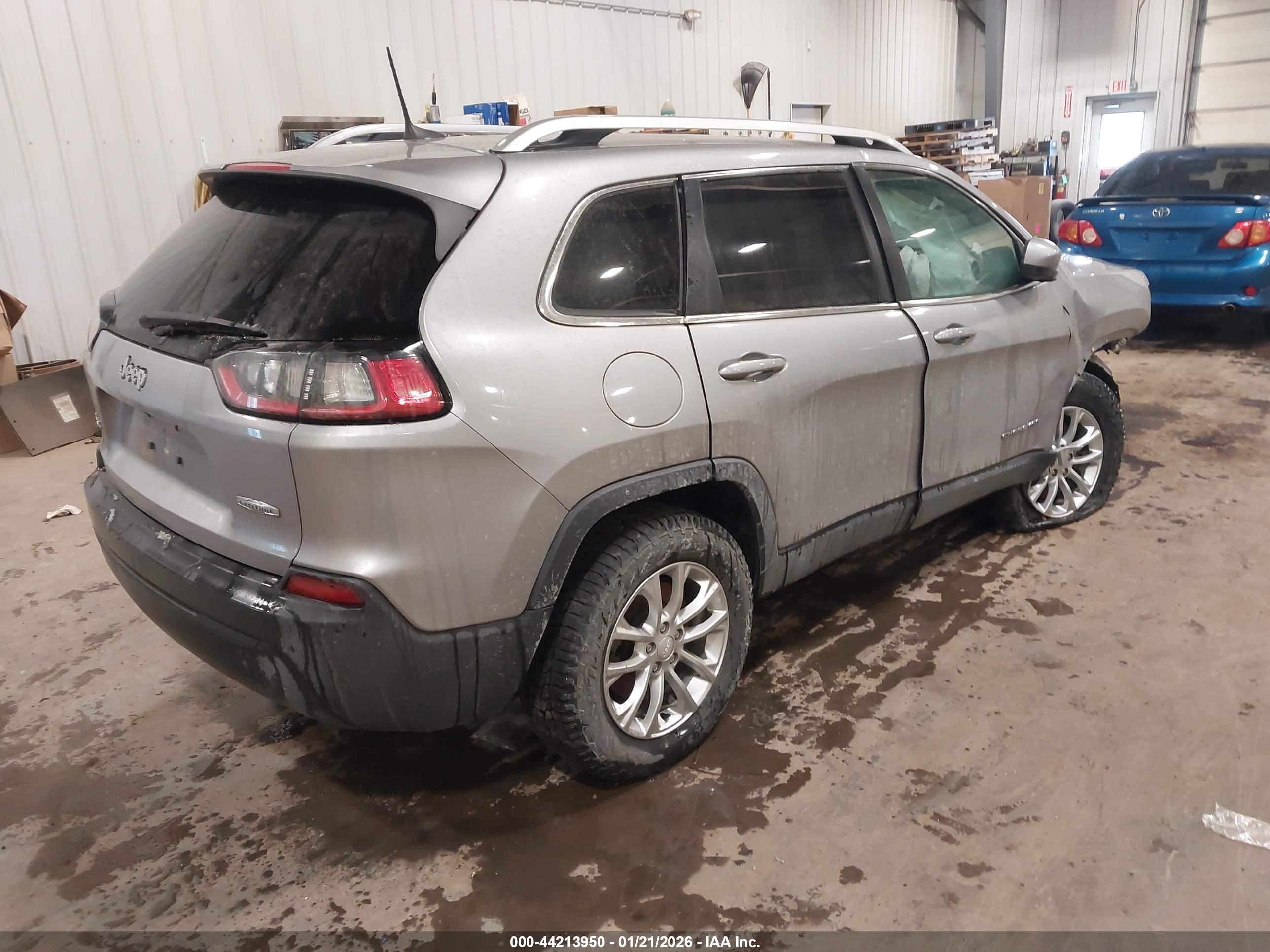 JEEP CHEROKEE image 4