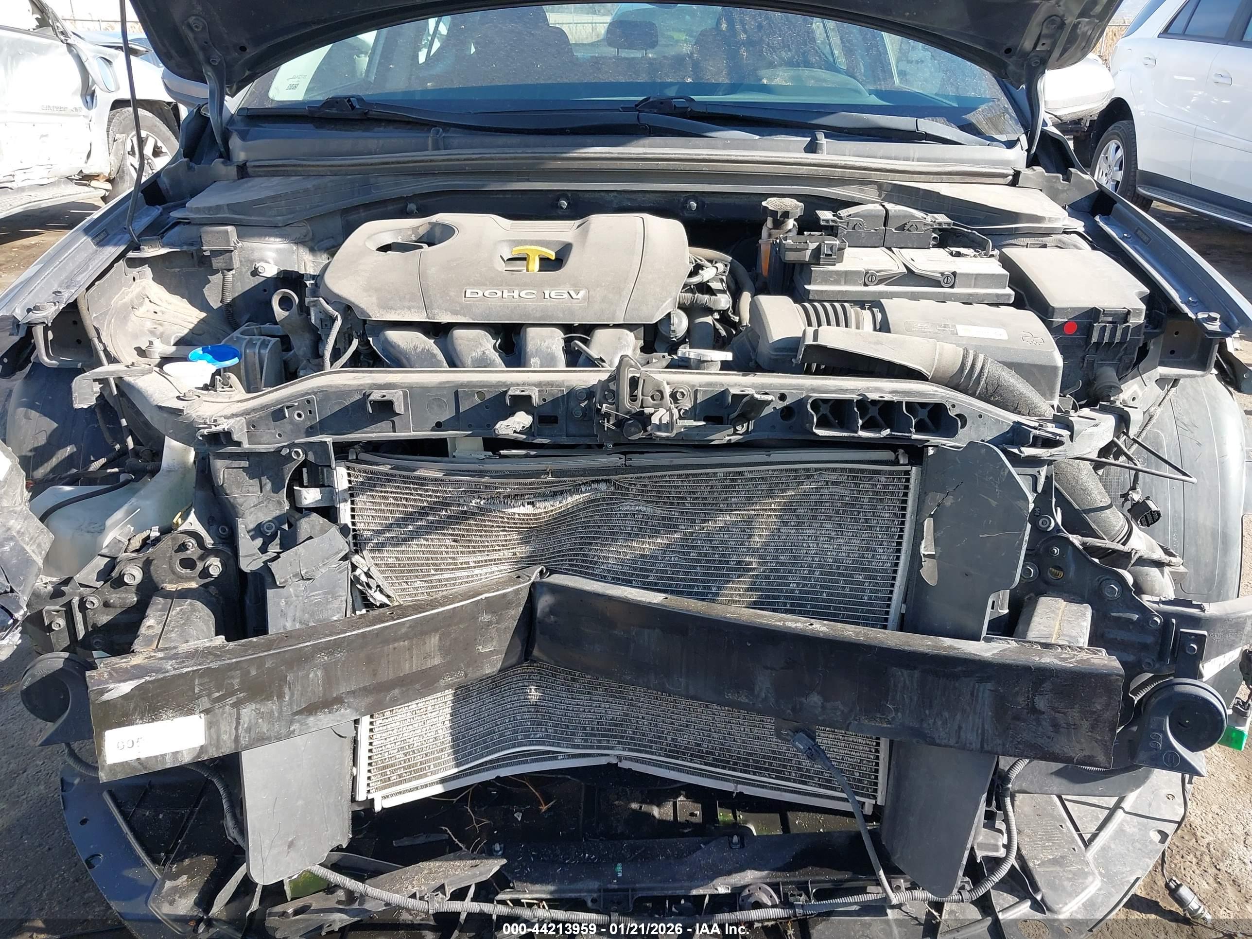 HYUNDAI ELANTRA image 10