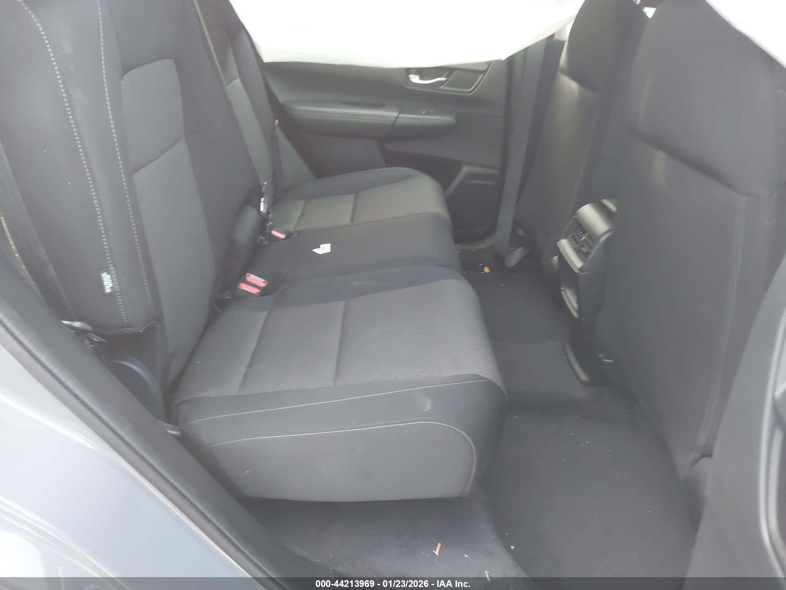 HONDA CR-V image 8