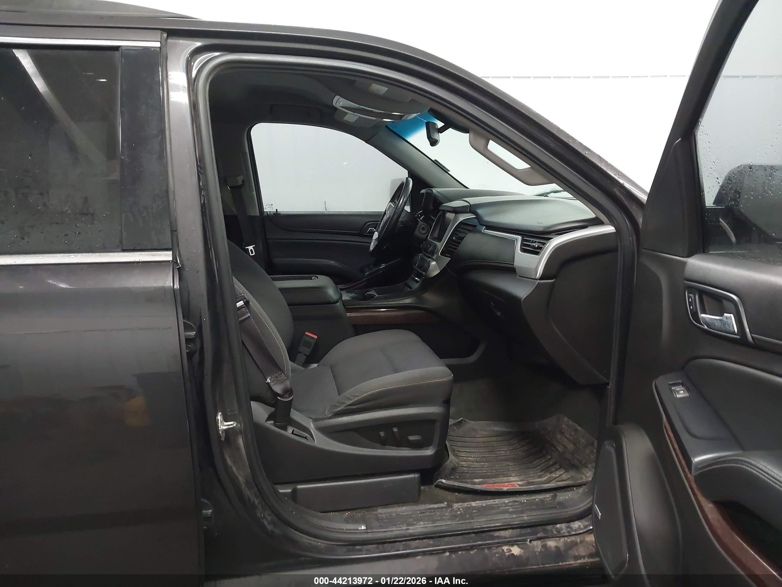 GMC YUKON image 5