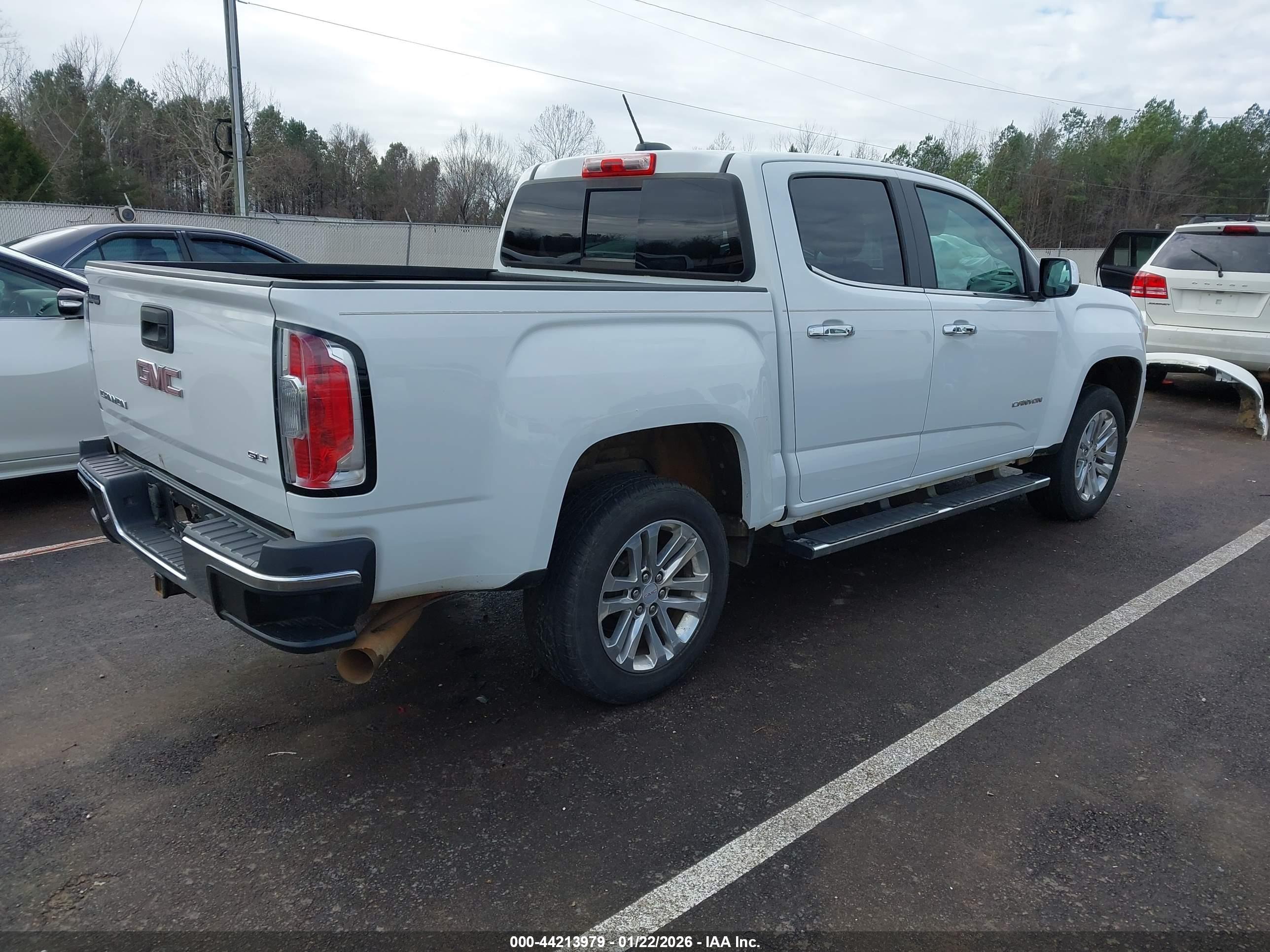 GMC CANYON image 4