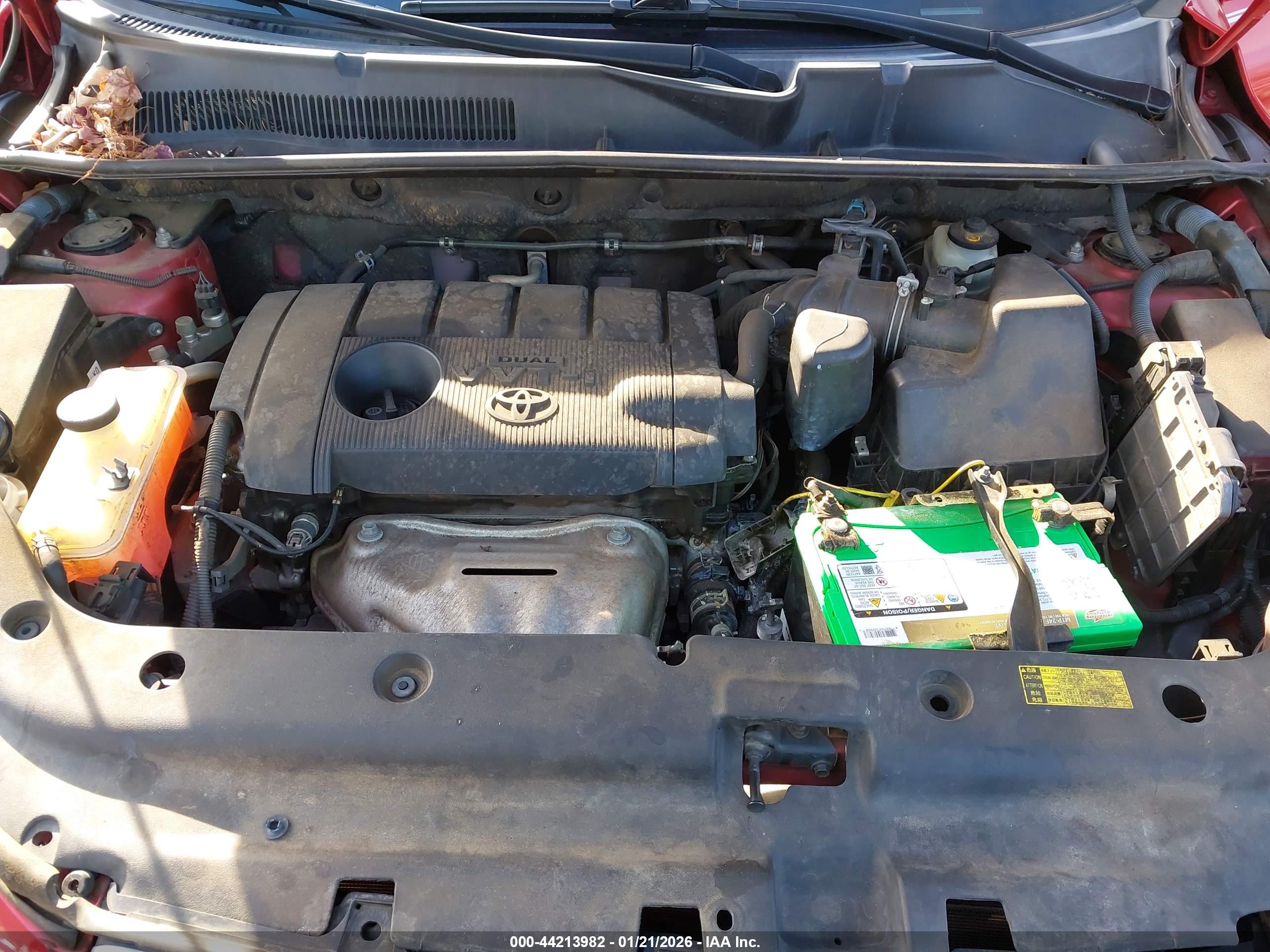 TOYOTA RAV4 image 10