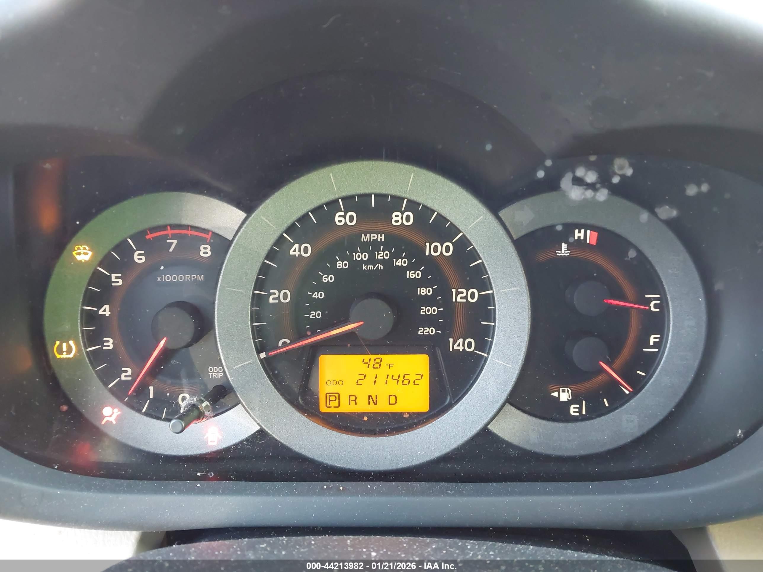 TOYOTA RAV4 image 7