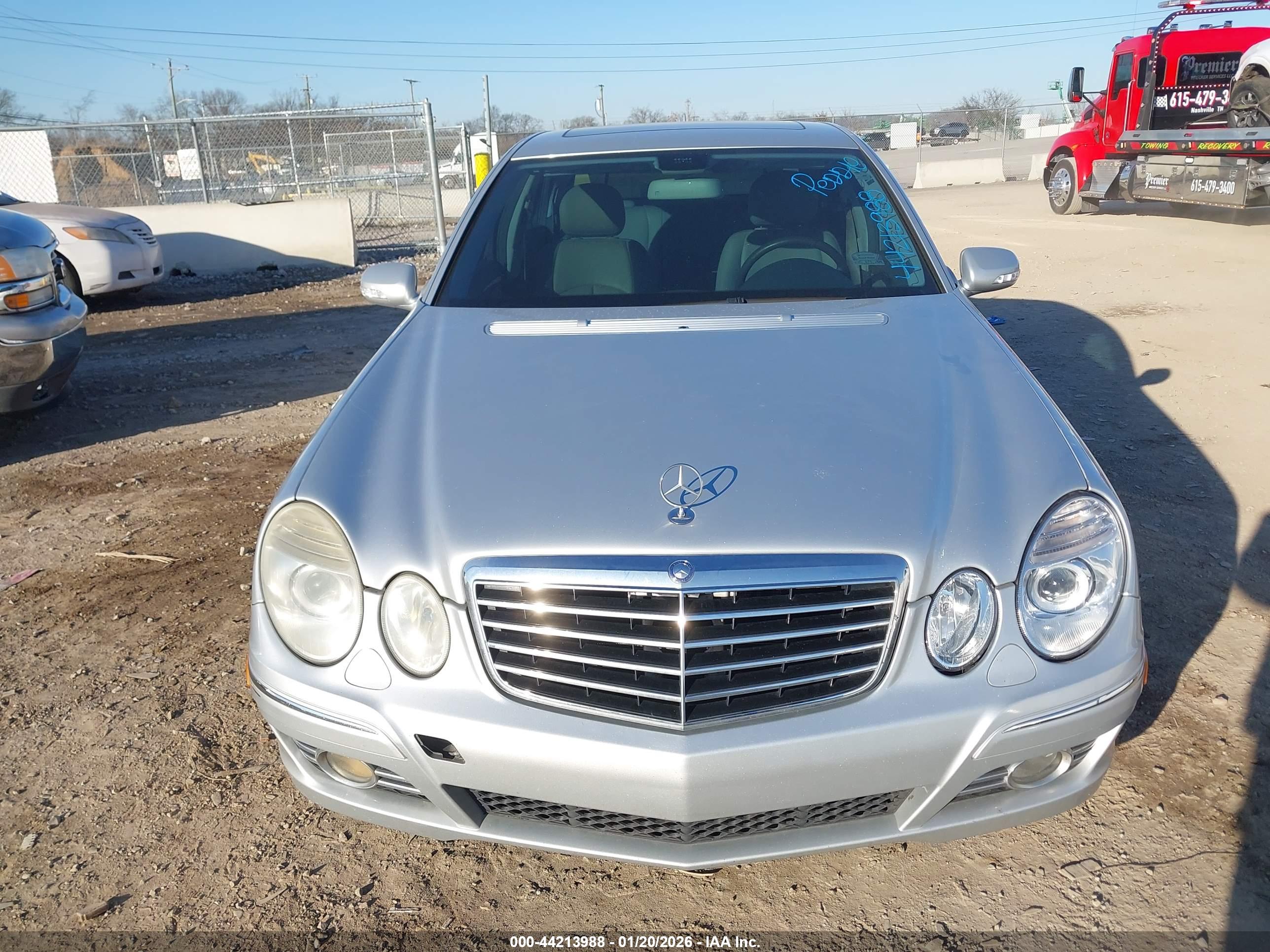 MERCEDES-BENZ E image 6