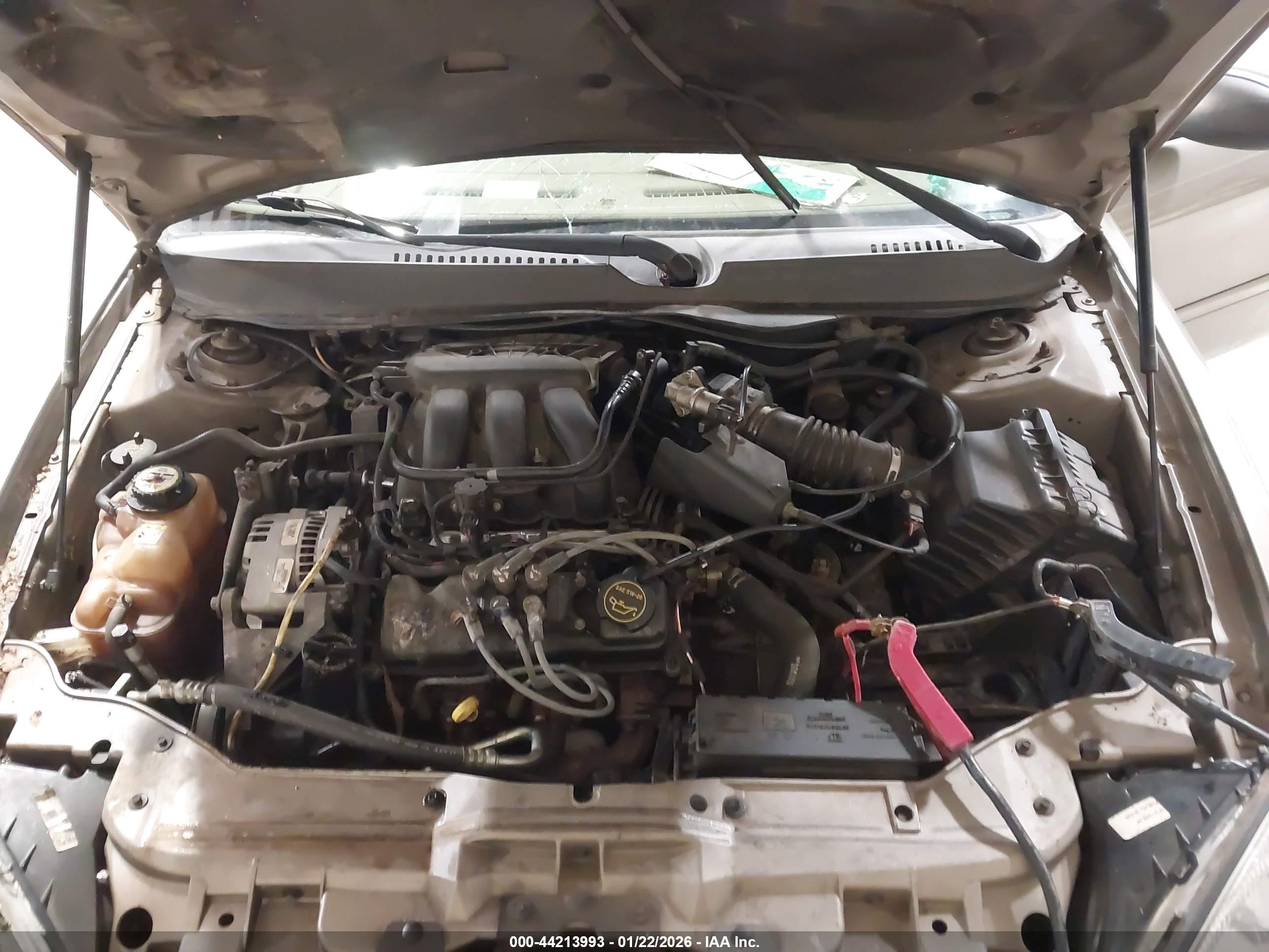 FORD TAURUS image 10