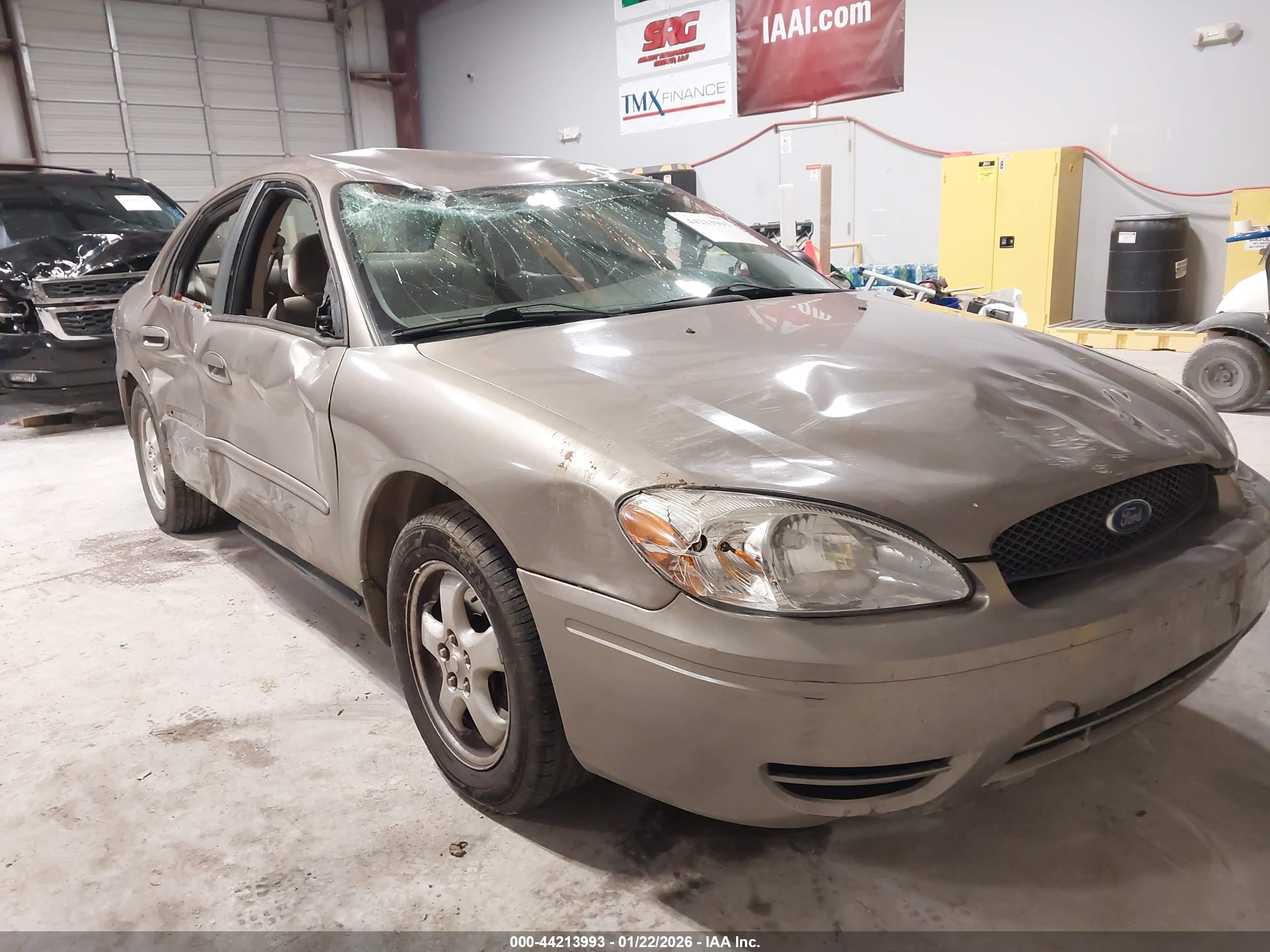 FORD TAURUS image 6