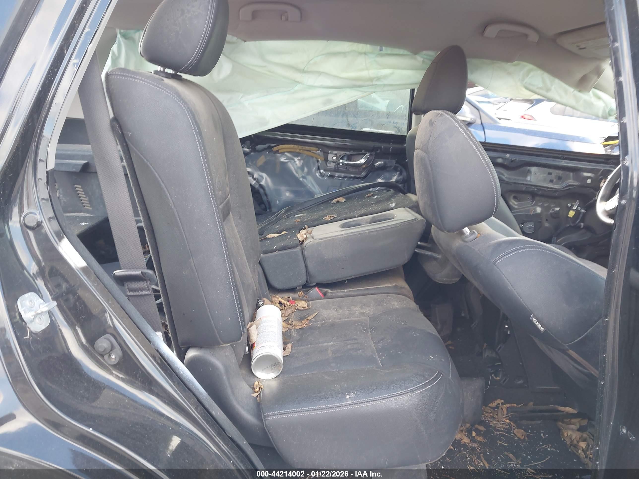 NISSAN ROGUE image 8