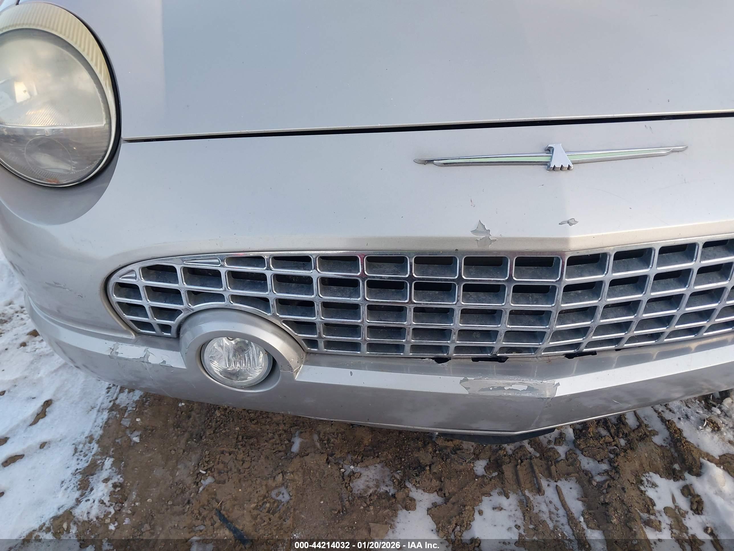 FORD THUNDERBIRD image 6